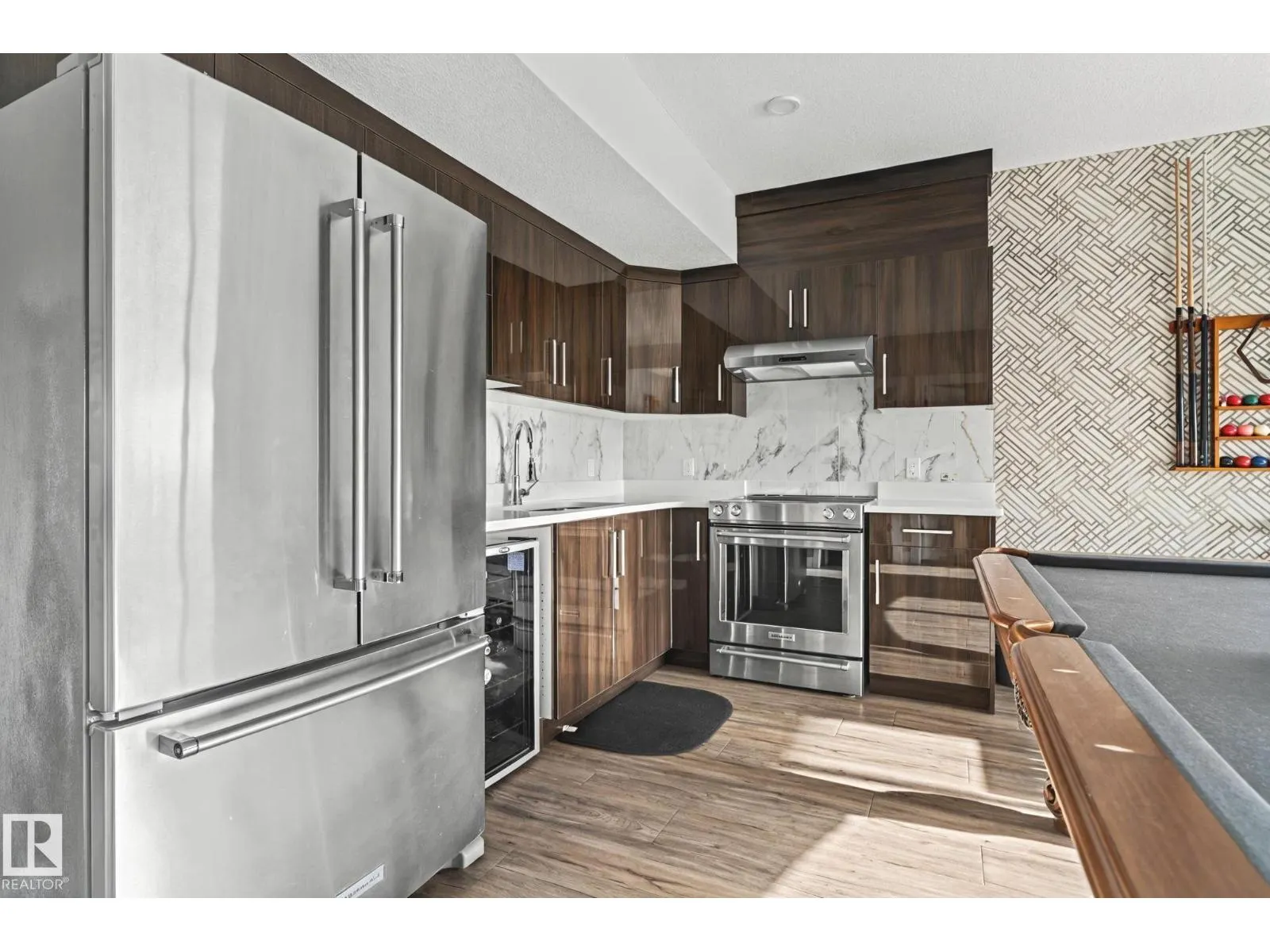 4119 7 AV SW