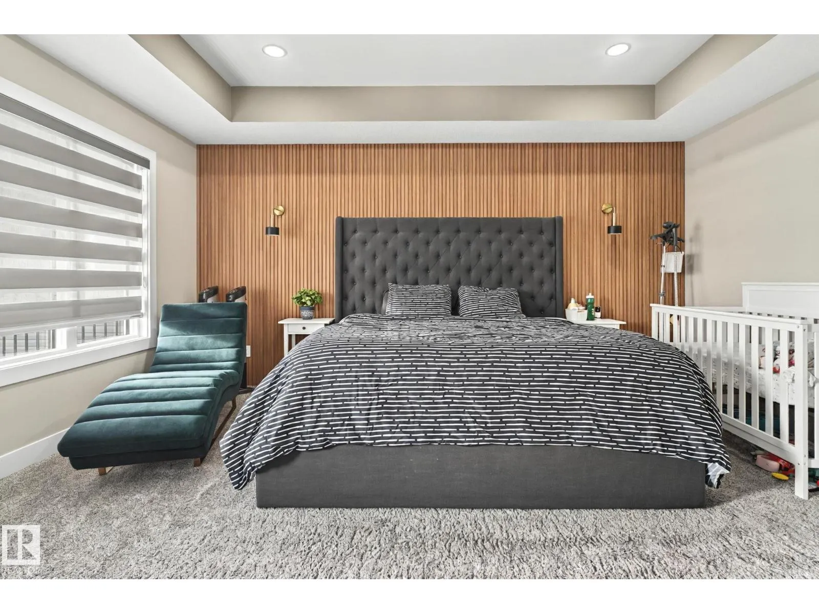 4119 7 AV SW