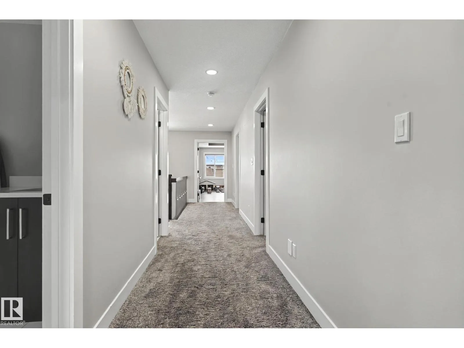 4119 7 AV SW