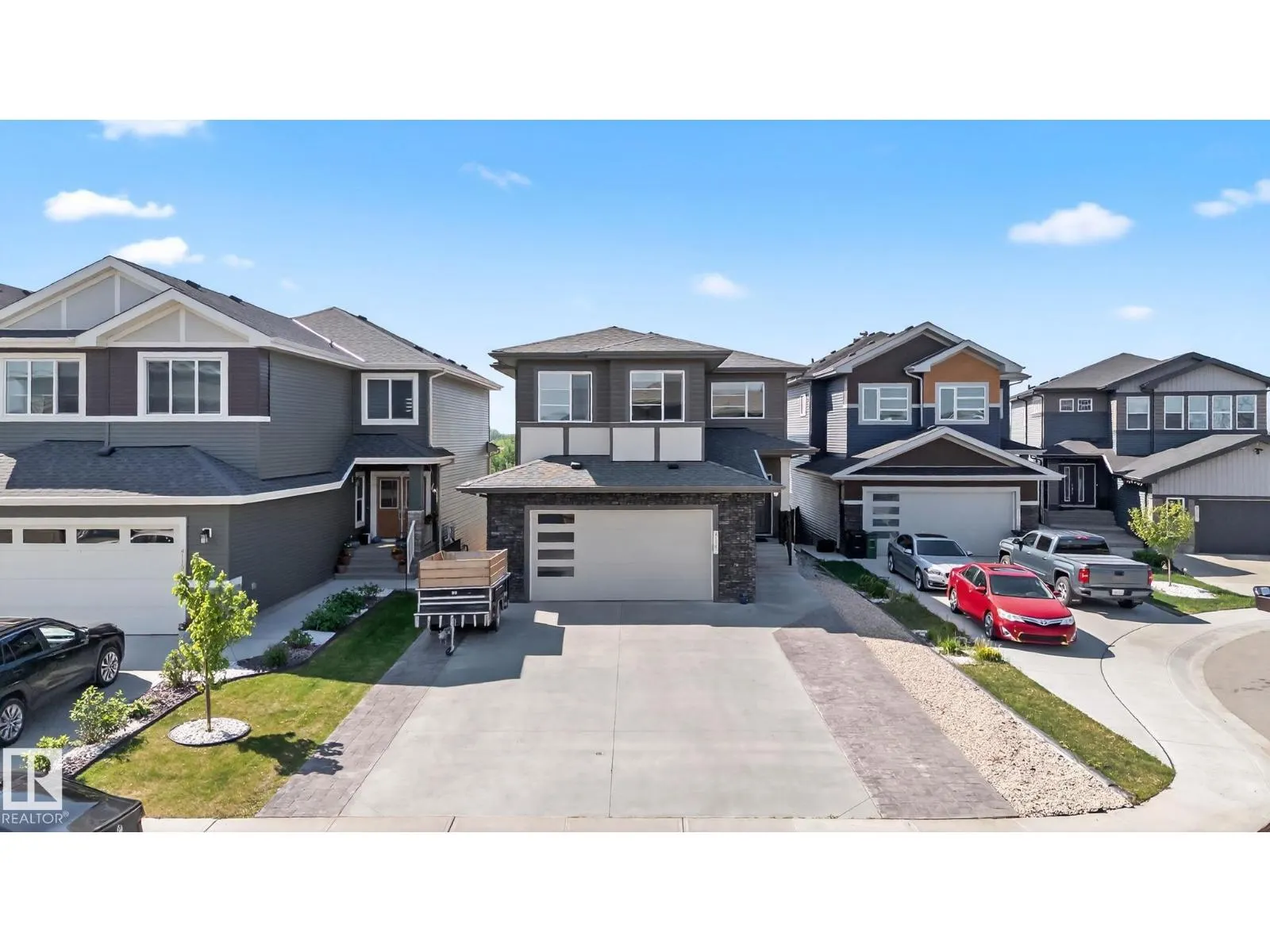 4119 7 AV SW