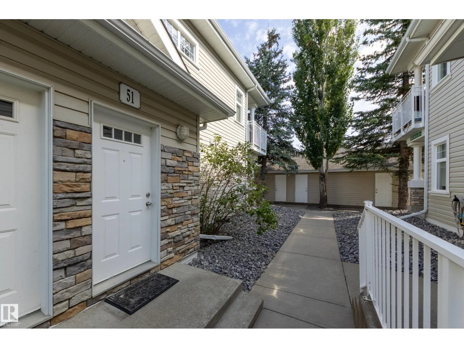 #51 1179 SUMMERSIDE DR SW SW
