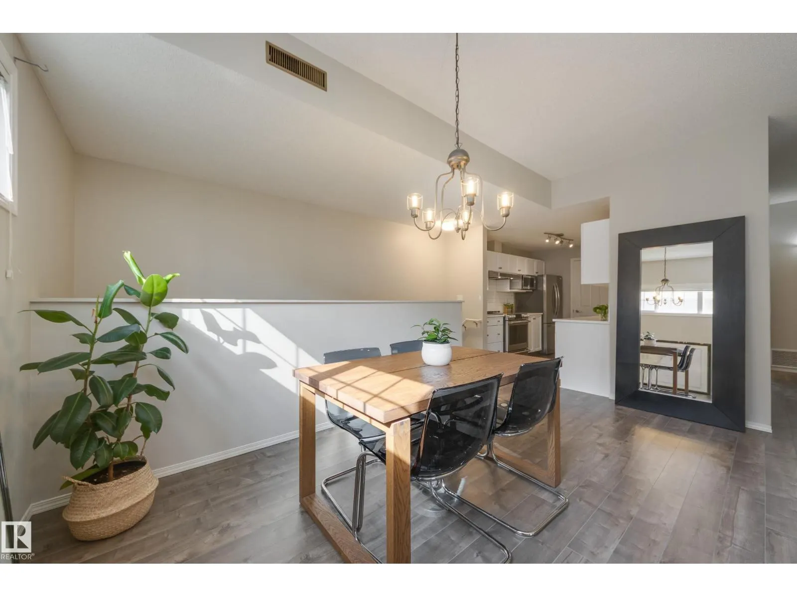 #51 1179 SUMMERSIDE DR SW SW