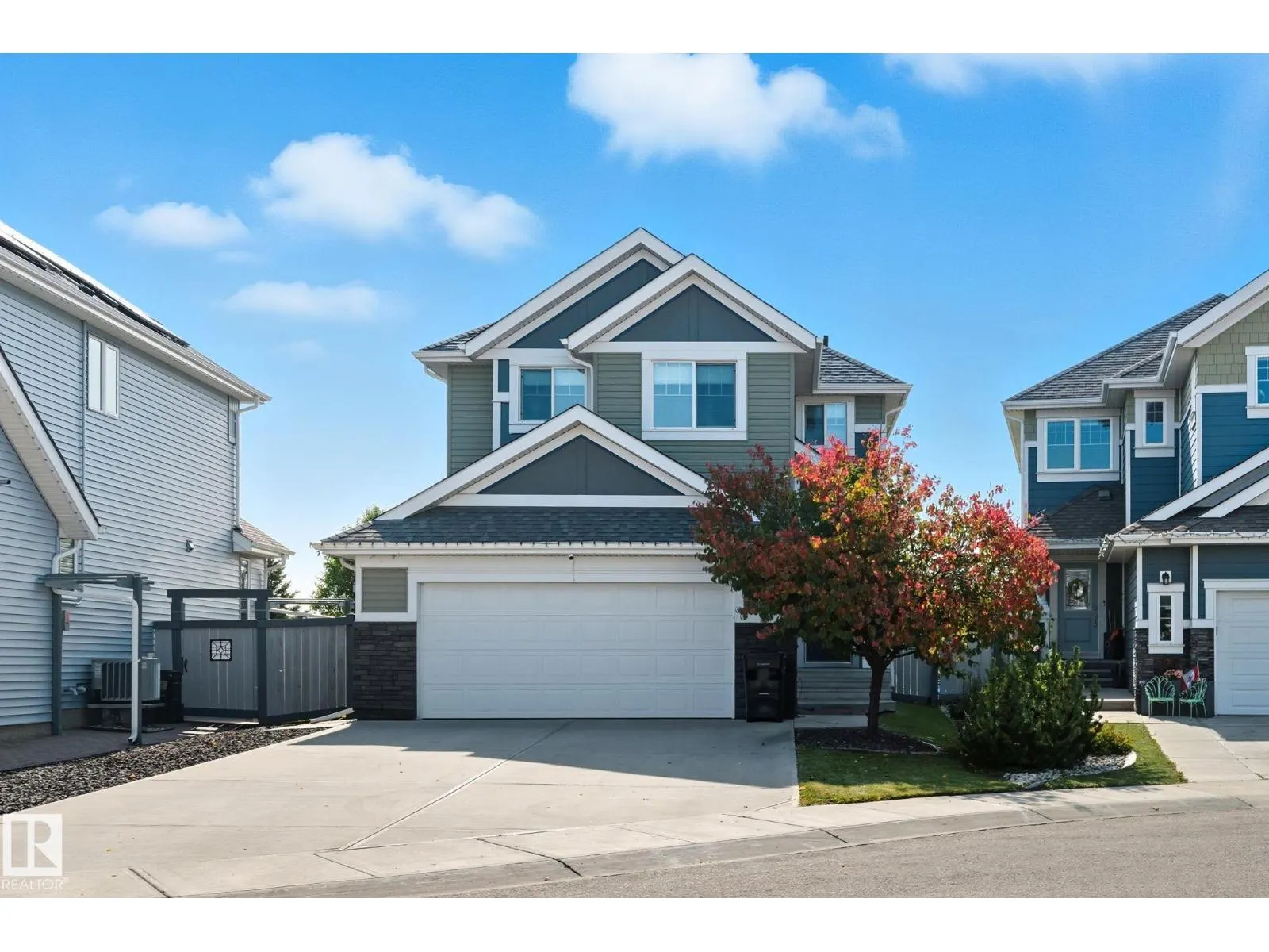 8039 18 AV SW