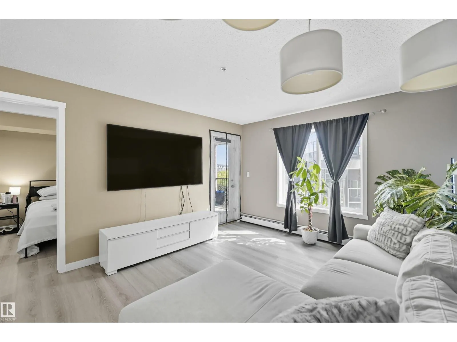 #321 5816 Mullen PL NW