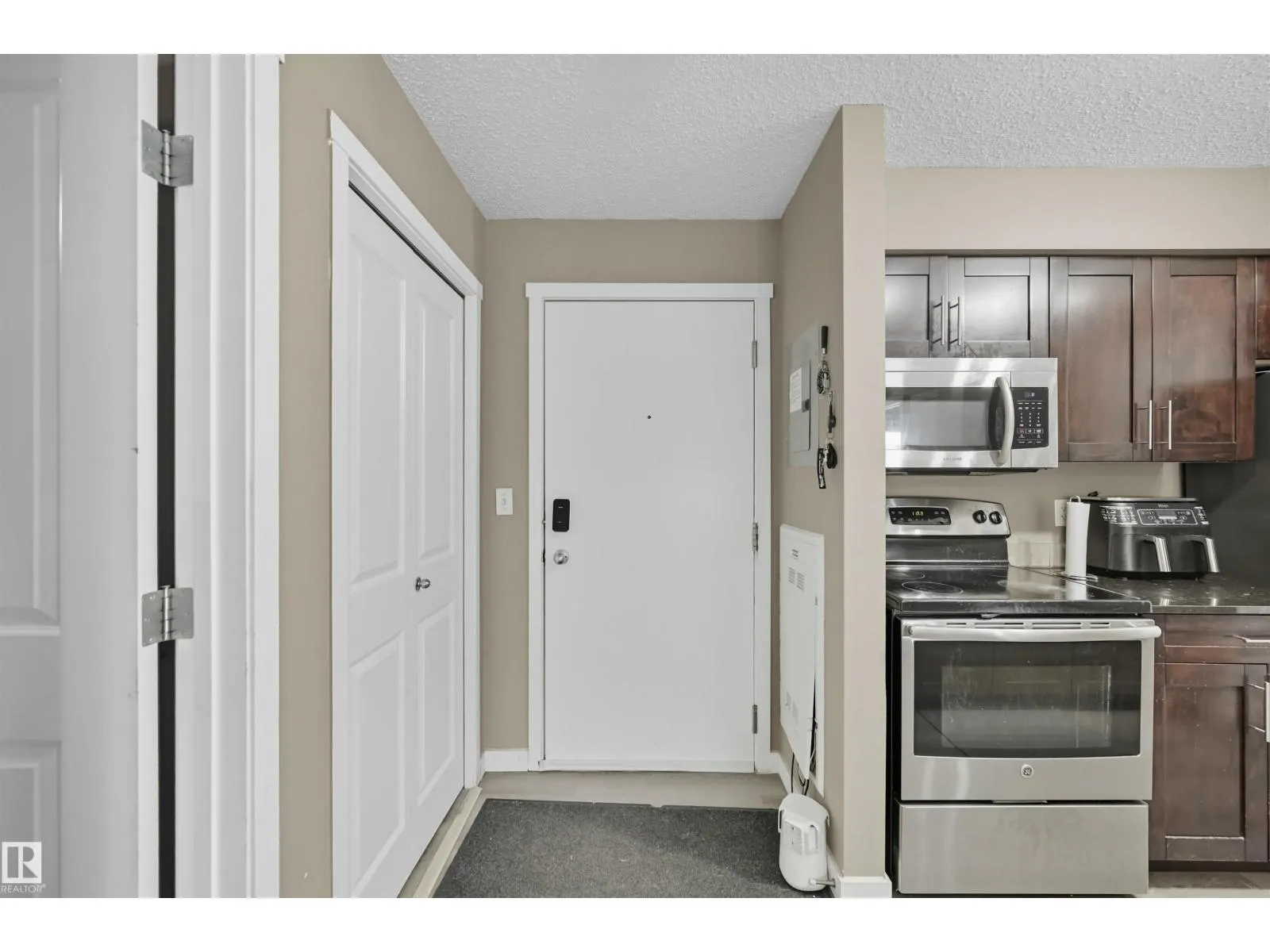 #321 5816 Mullen PL NW