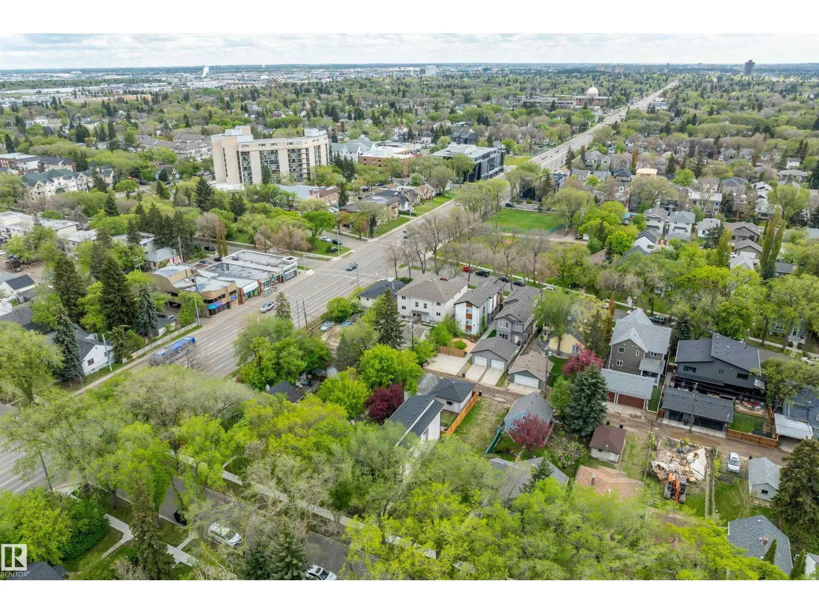 10917 79 AV NW
