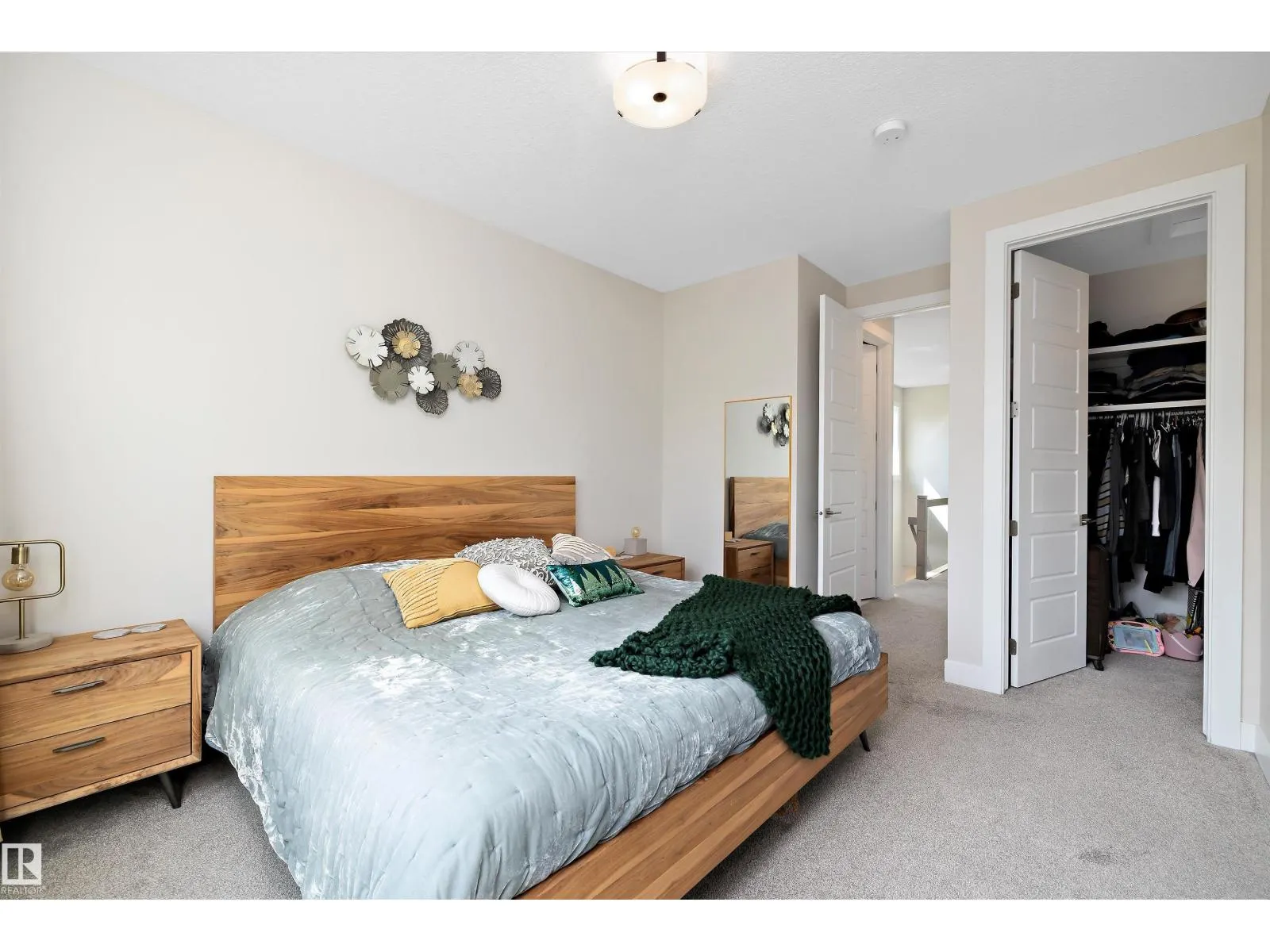 10917 79 AV NW