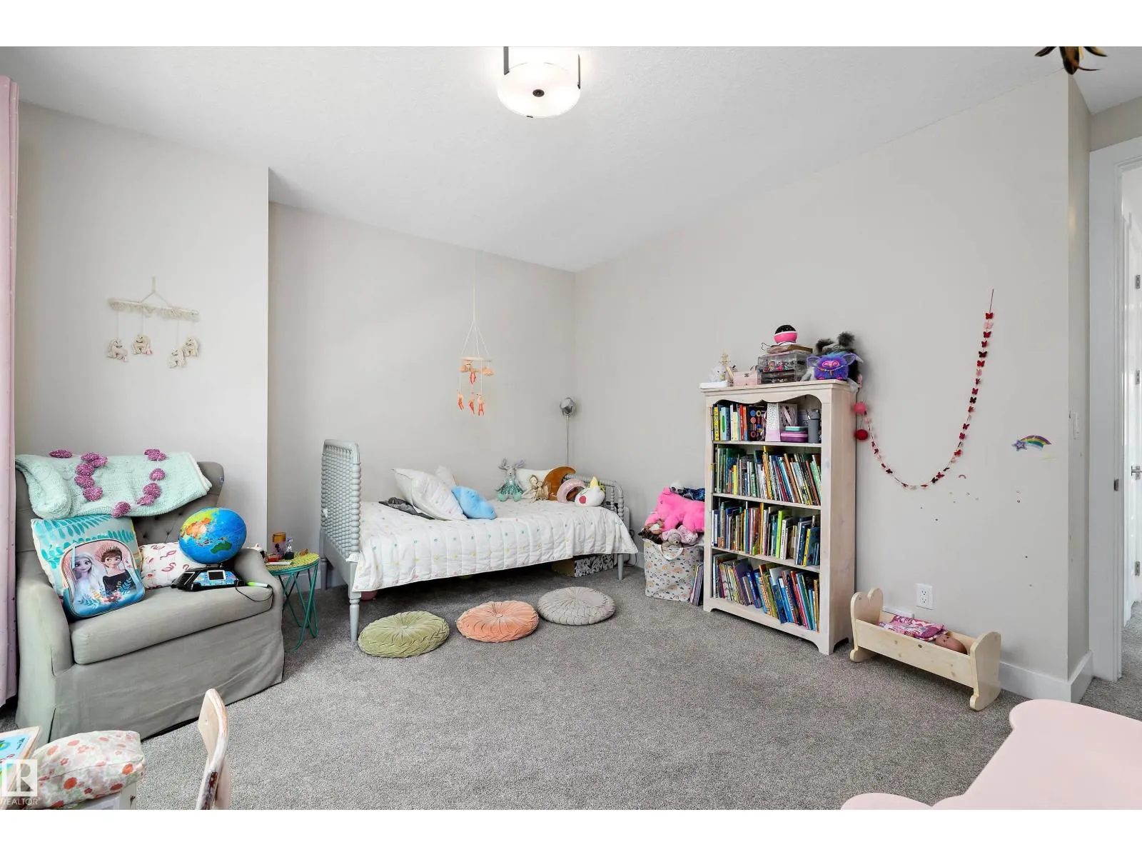 10917 79 AV NW
