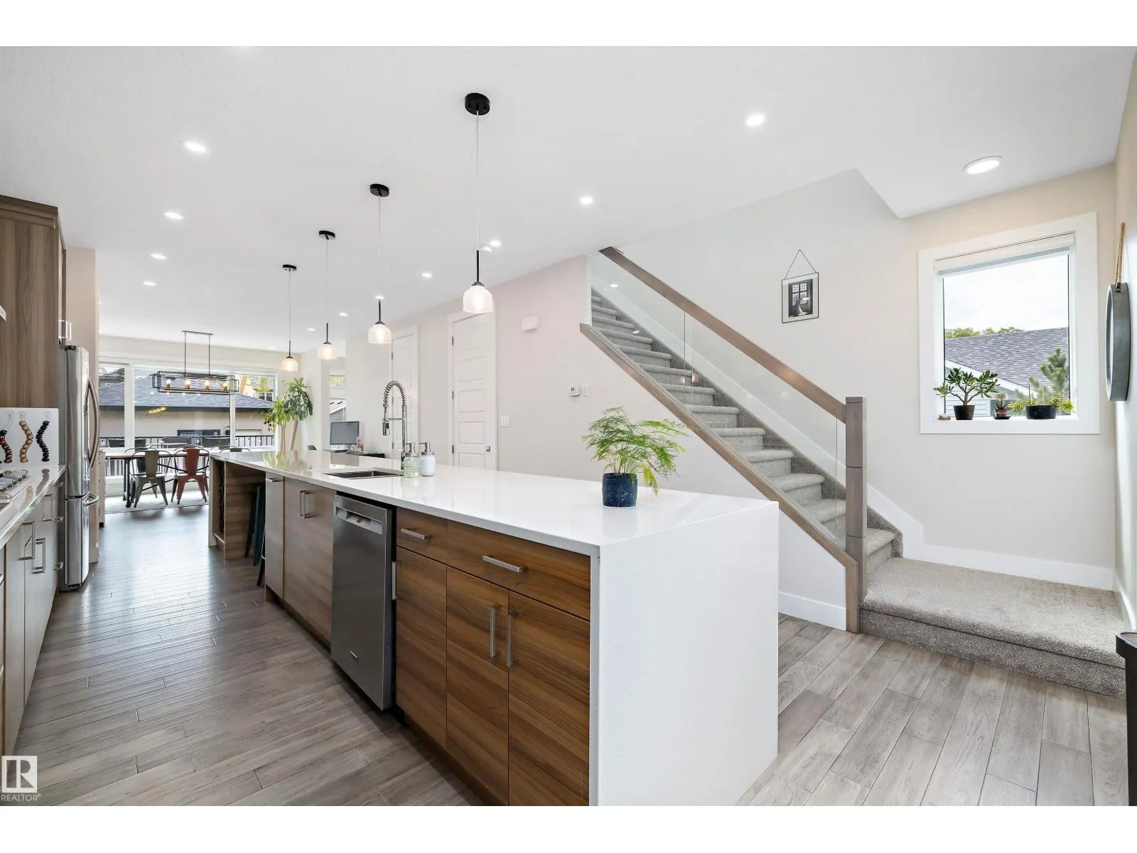 10917 79 AV NW