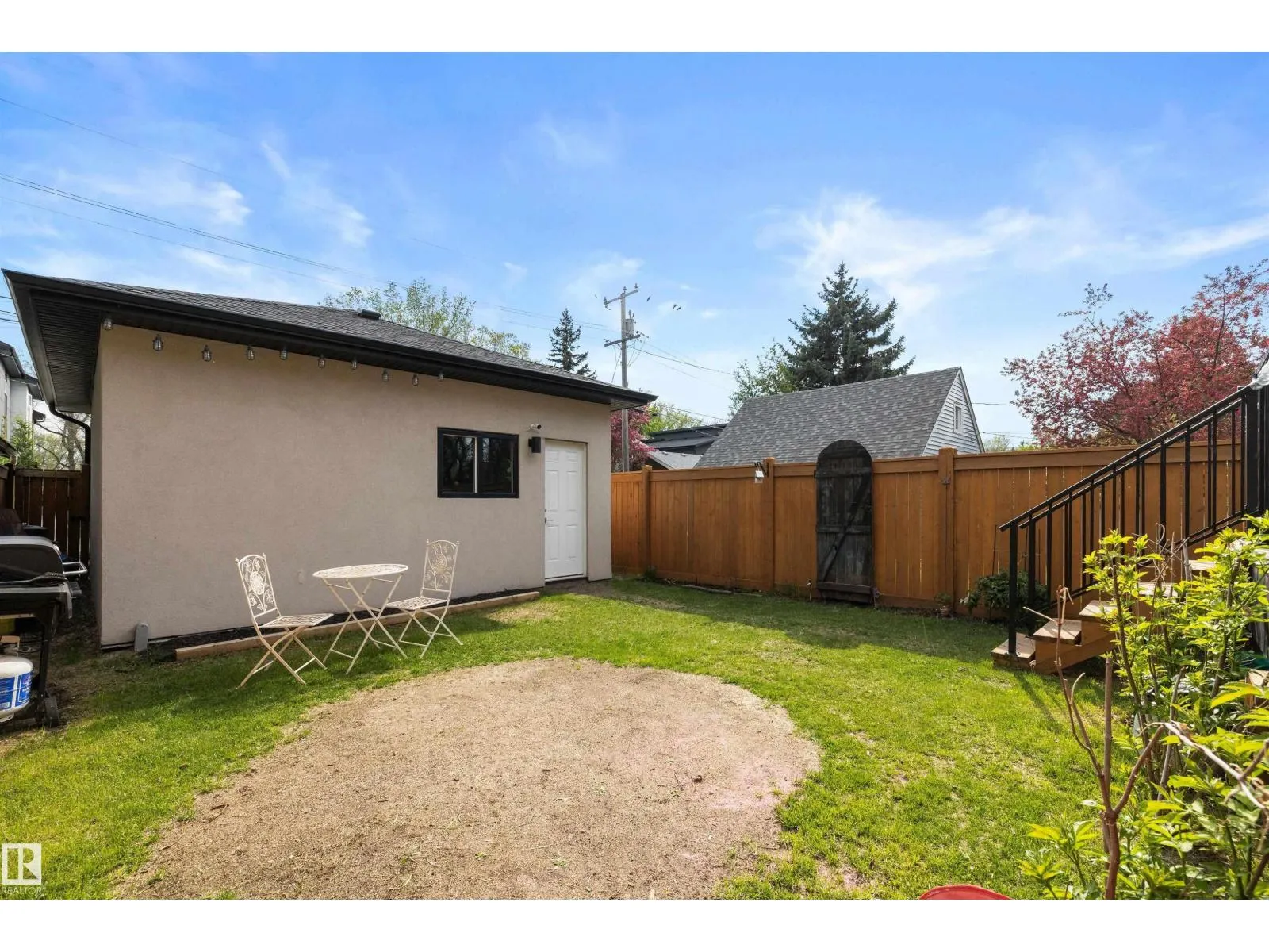 10917 79 AV NW
