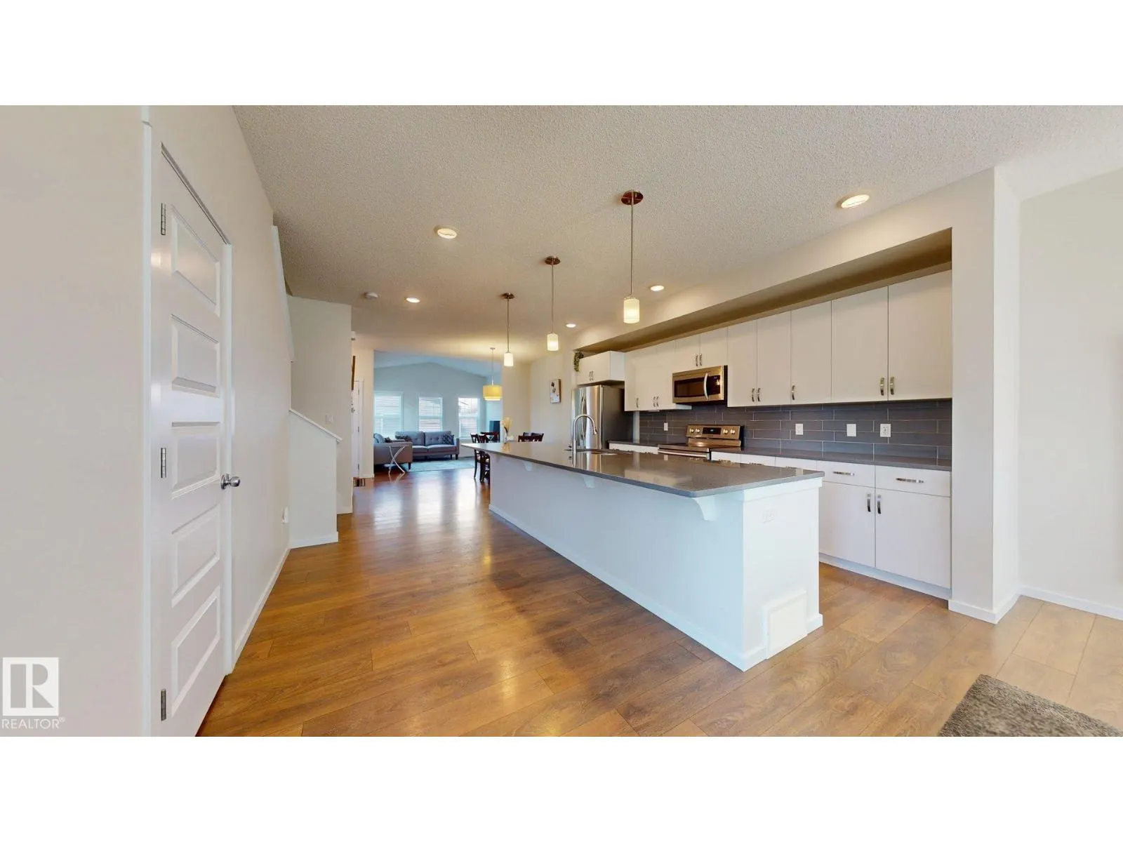 467 ORCHARDS BV SW