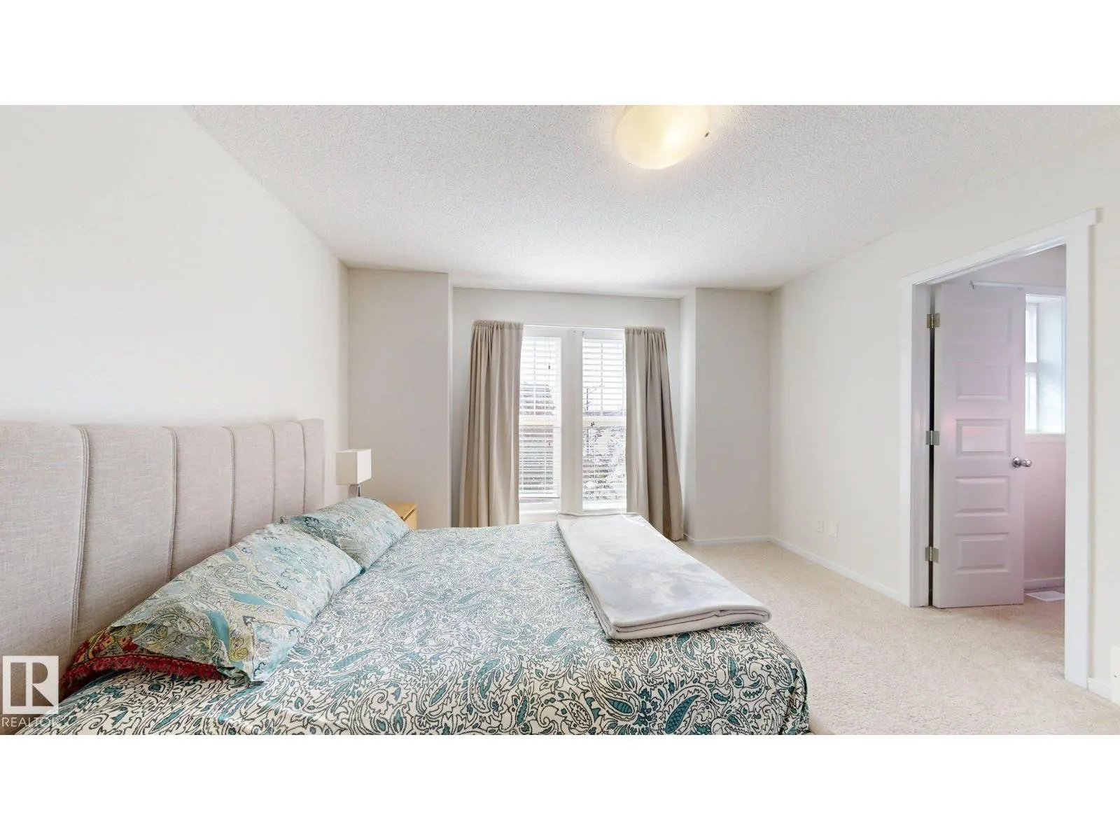 467 ORCHARDS BV SW