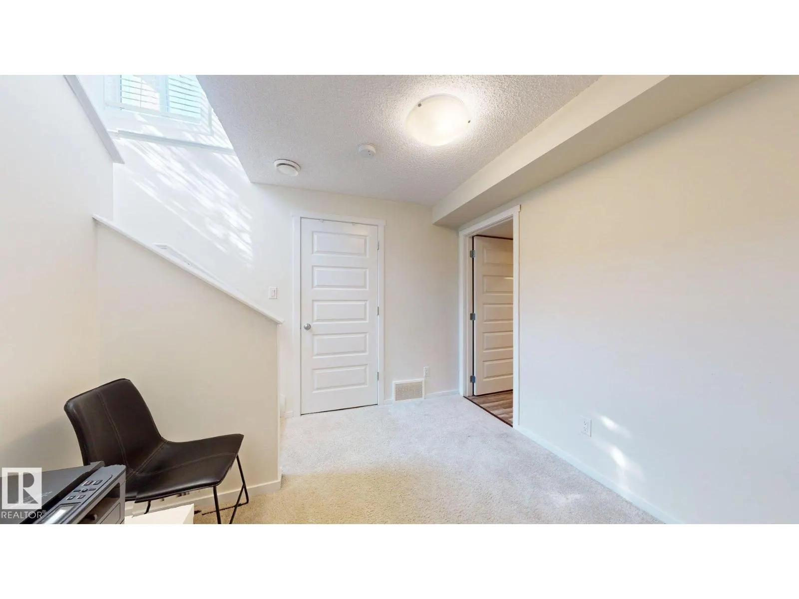467 ORCHARDS BV SW