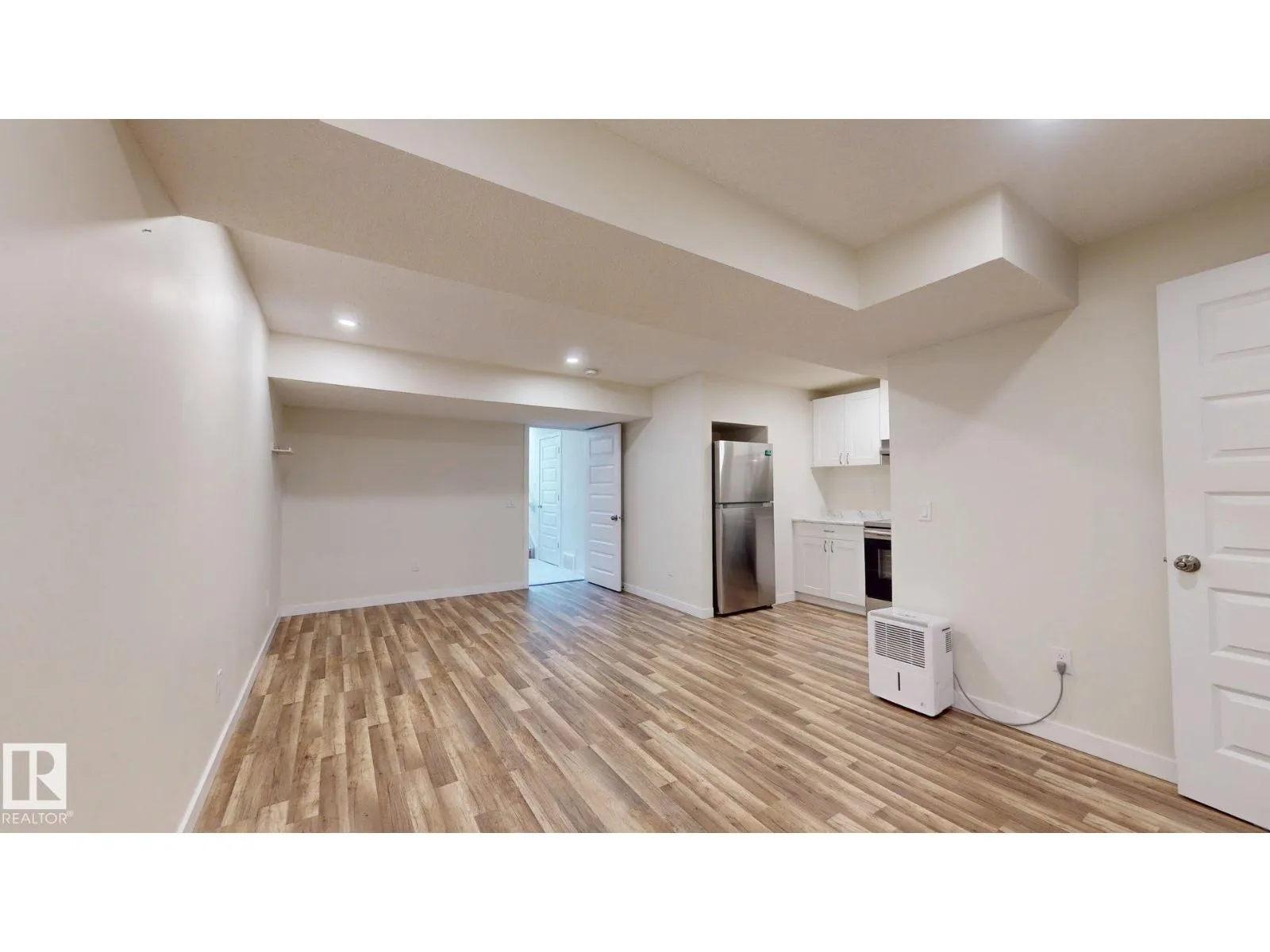 467 ORCHARDS BV SW
