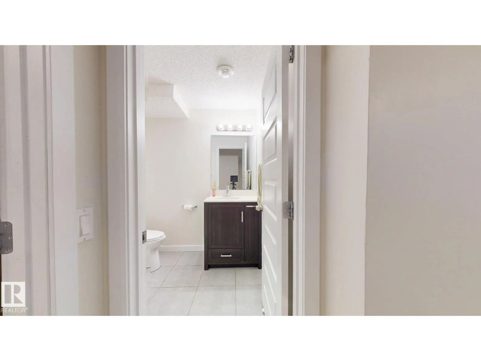 467 ORCHARDS BV SW