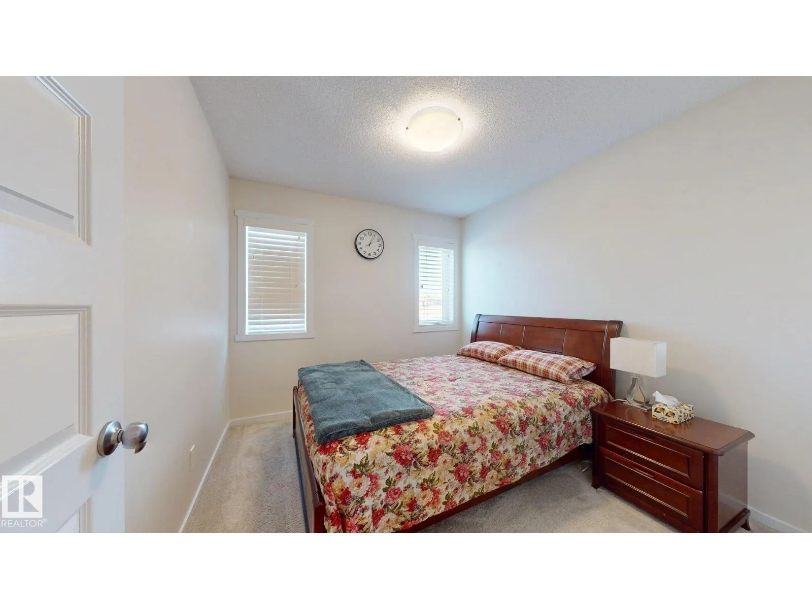 467 ORCHARDS BV SW