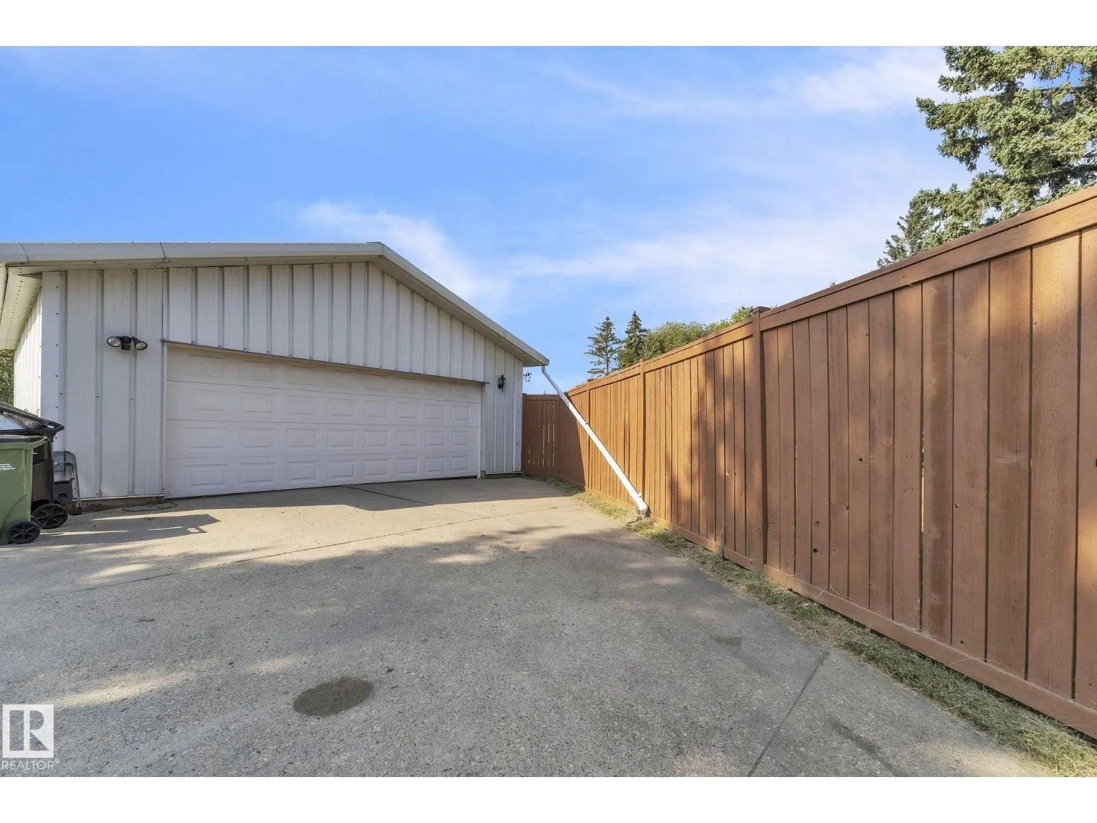 3116 67 ST NW