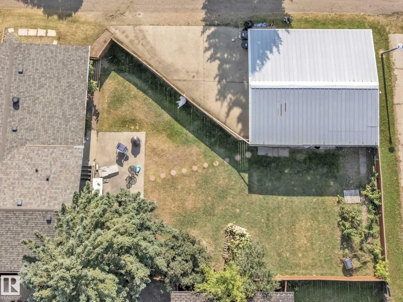 3116 67 ST NW