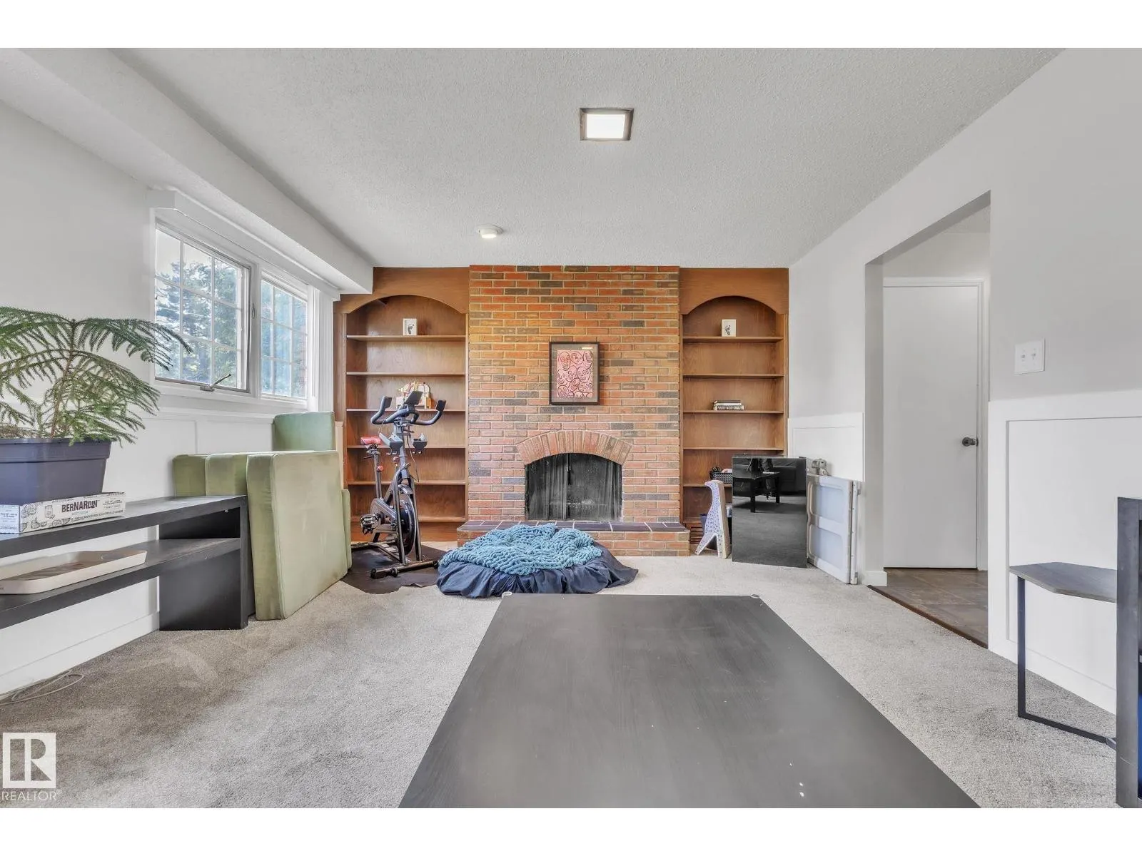 3116 67 ST NW