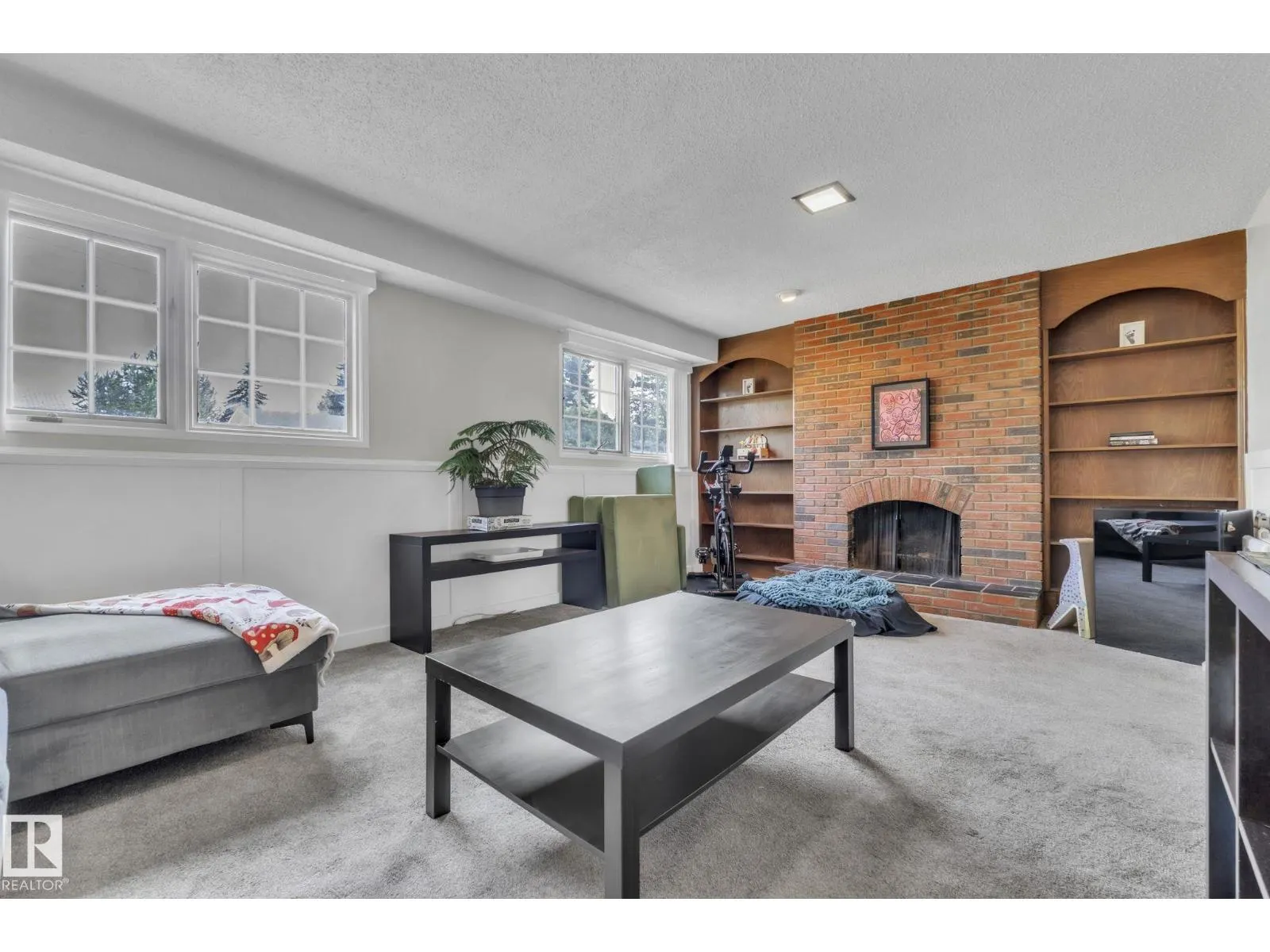 3116 67 ST NW