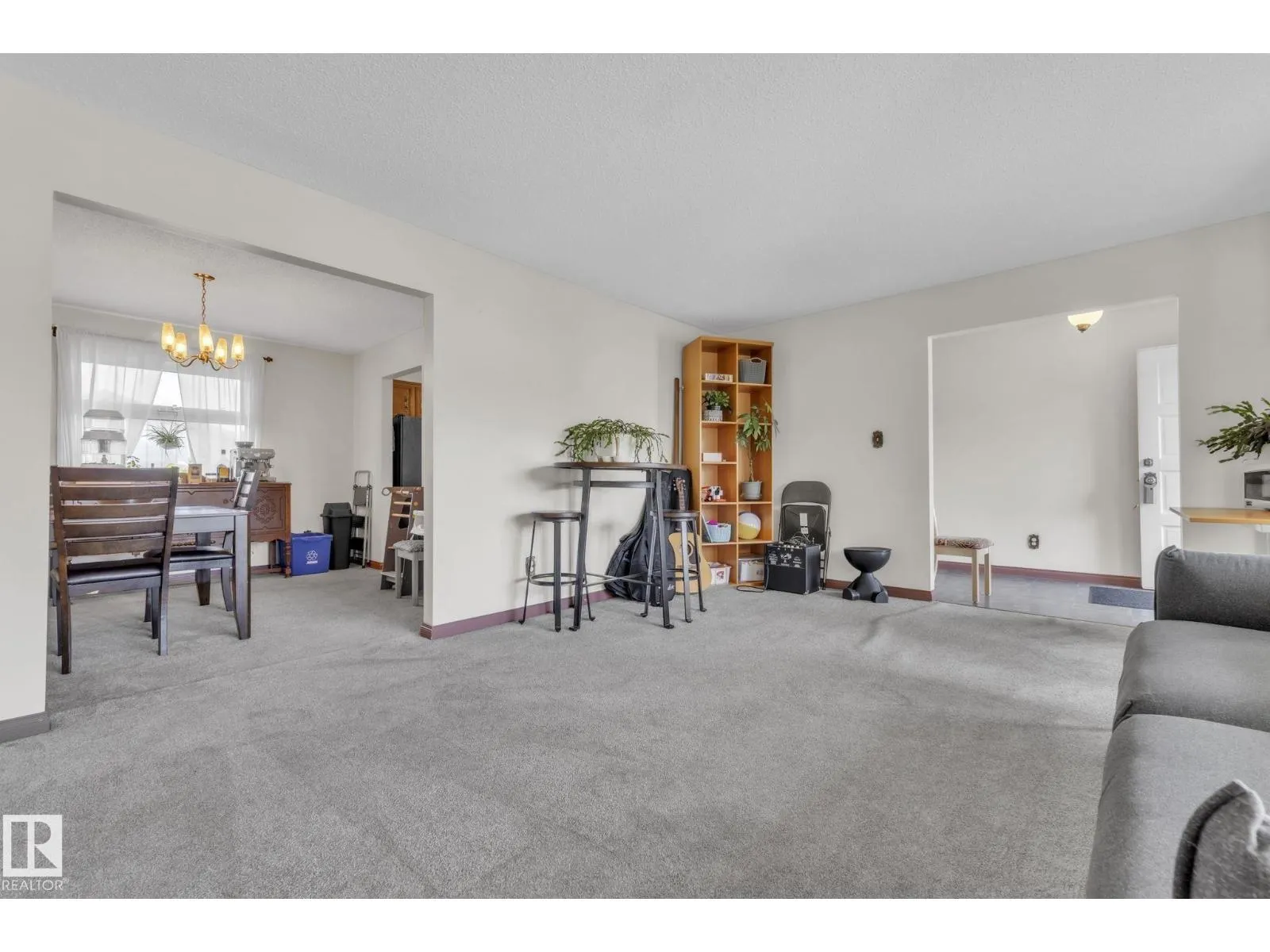 3116 67 ST NW