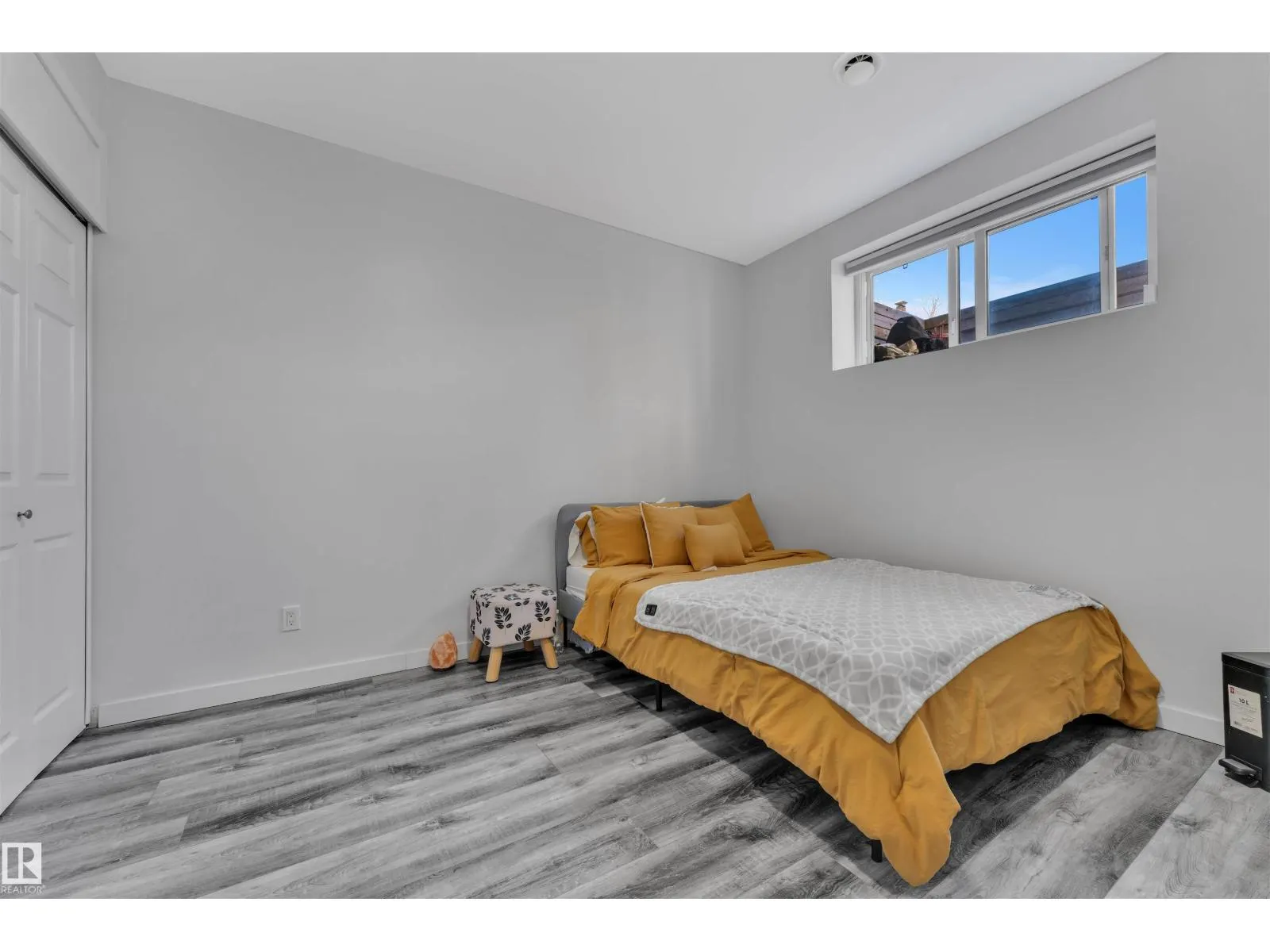 9349 COOPER BEND BN SW