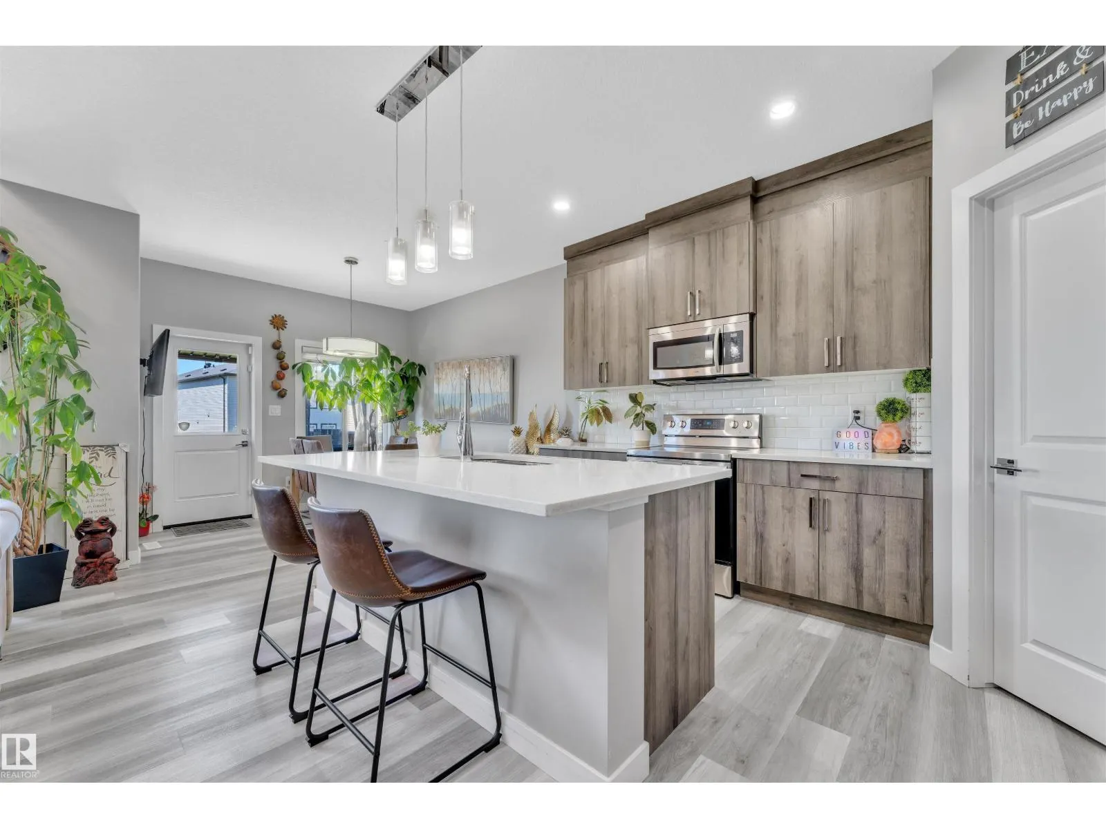 9349 COOPER BEND BN SW