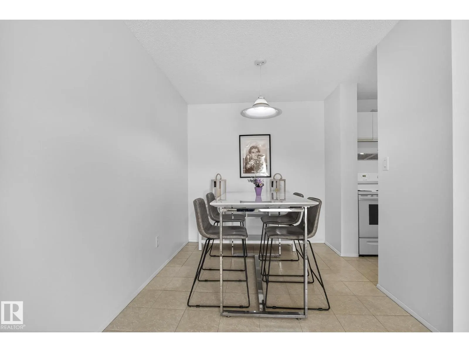 #414 4220 139 AV NW