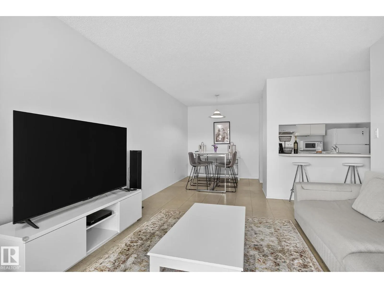 #414 4220 139 AV NW