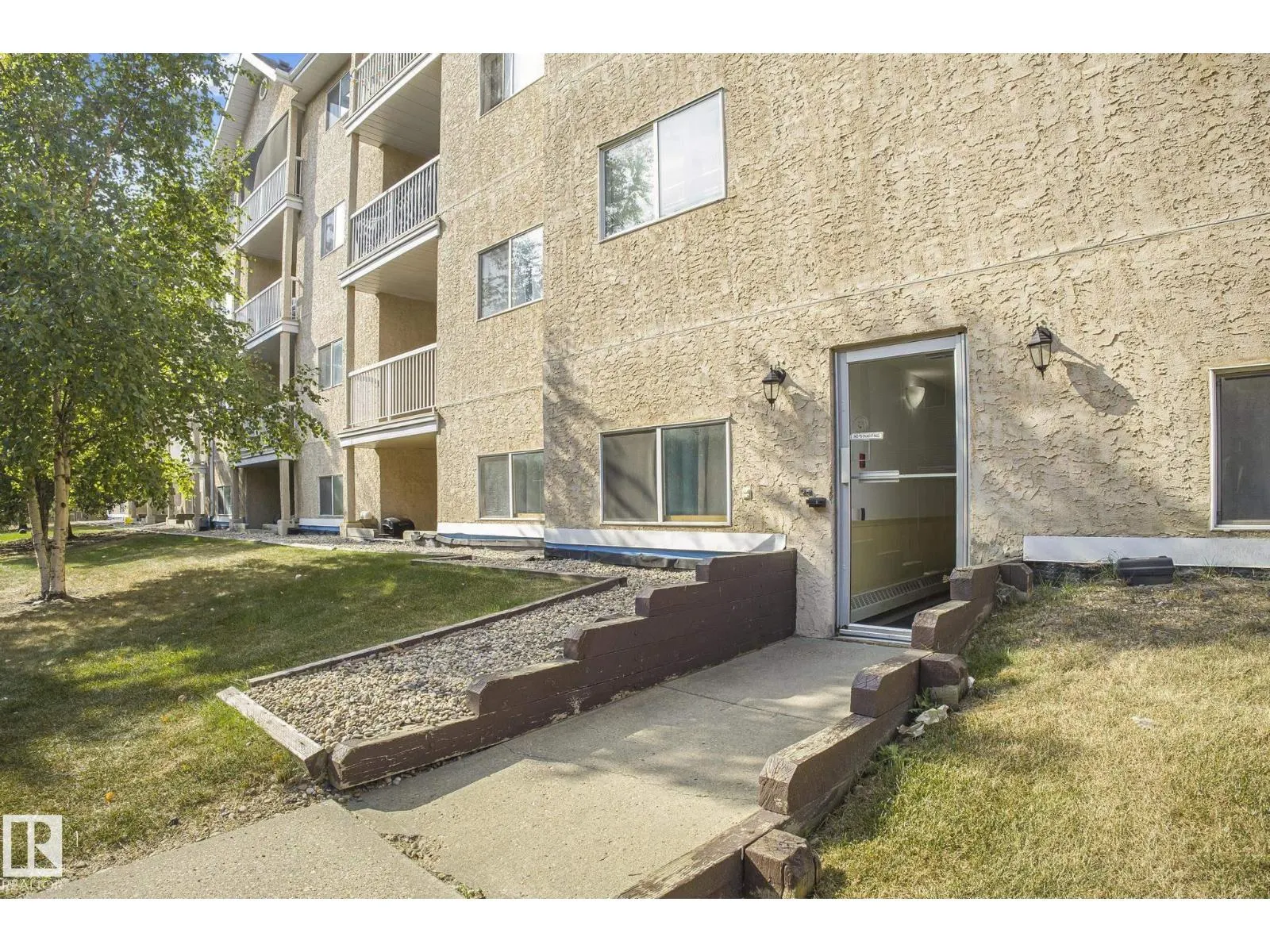 #414 4220 139 AV NW