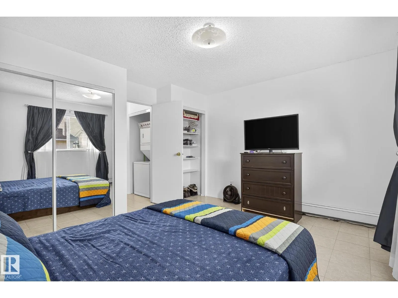 #414 4220 139 AV NW