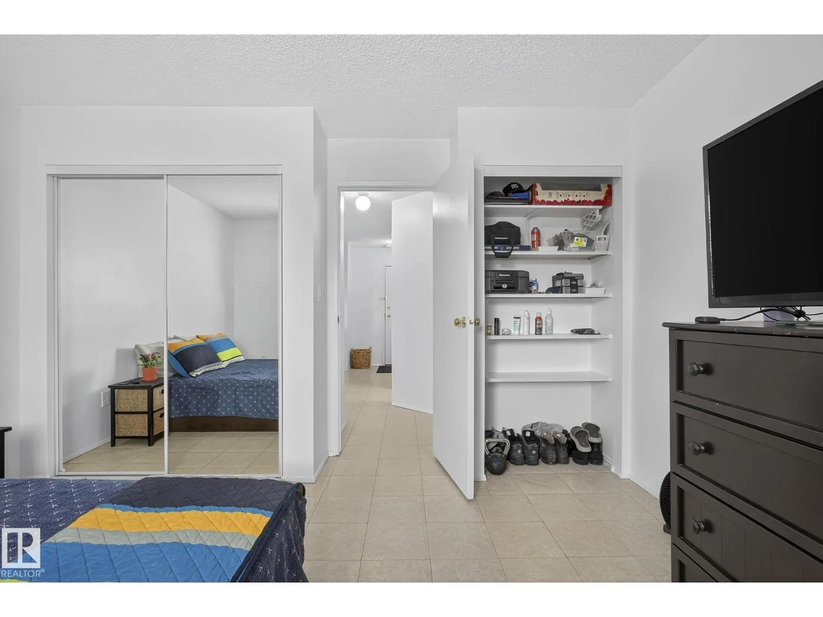 #414 4220 139 AV NW