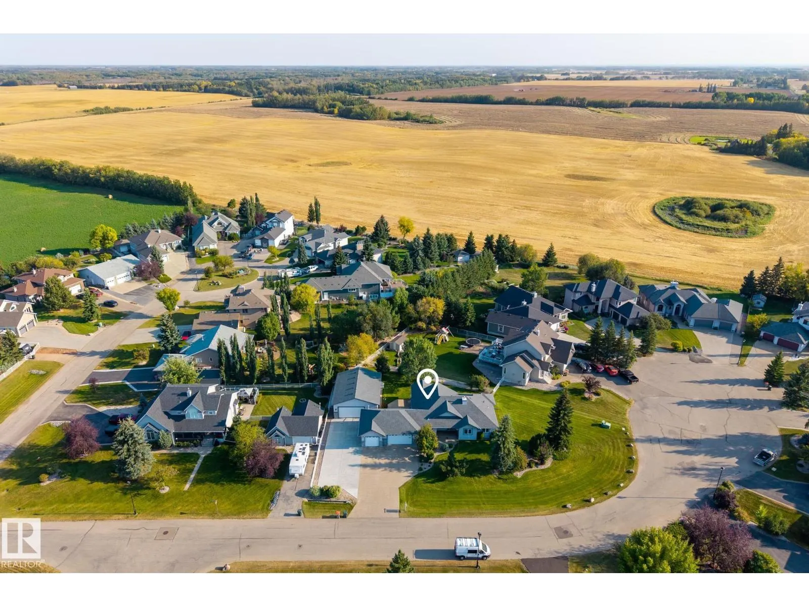 19 COUNTRY LN
