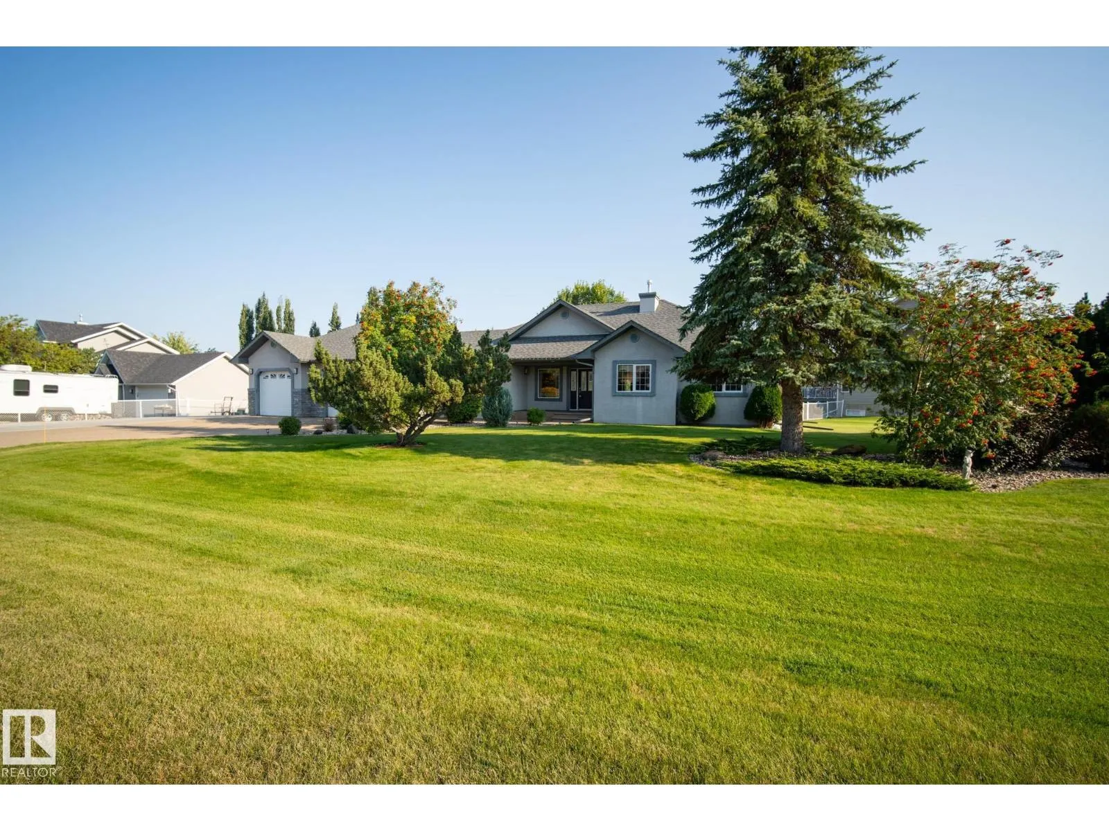 19 COUNTRY LN