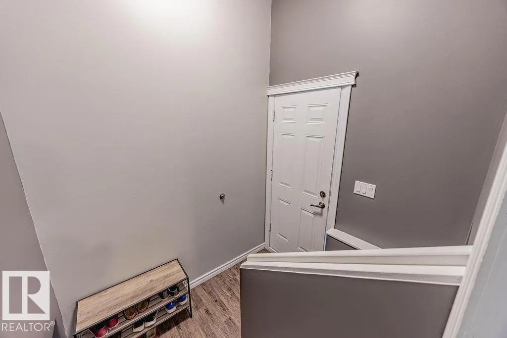 8542 10 AV NW