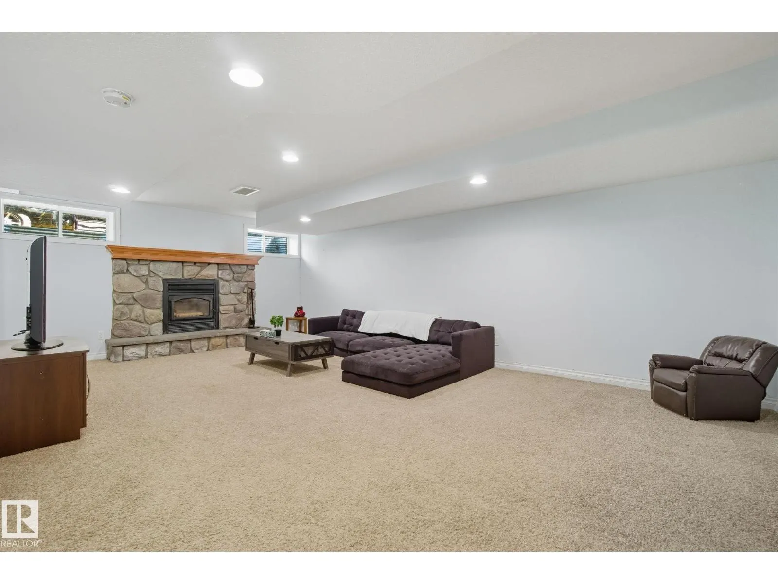70 52228 RGE ROAD 30