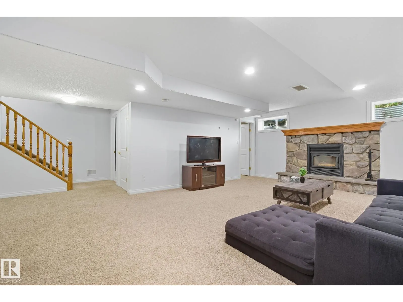 70 52228 RGE ROAD 30