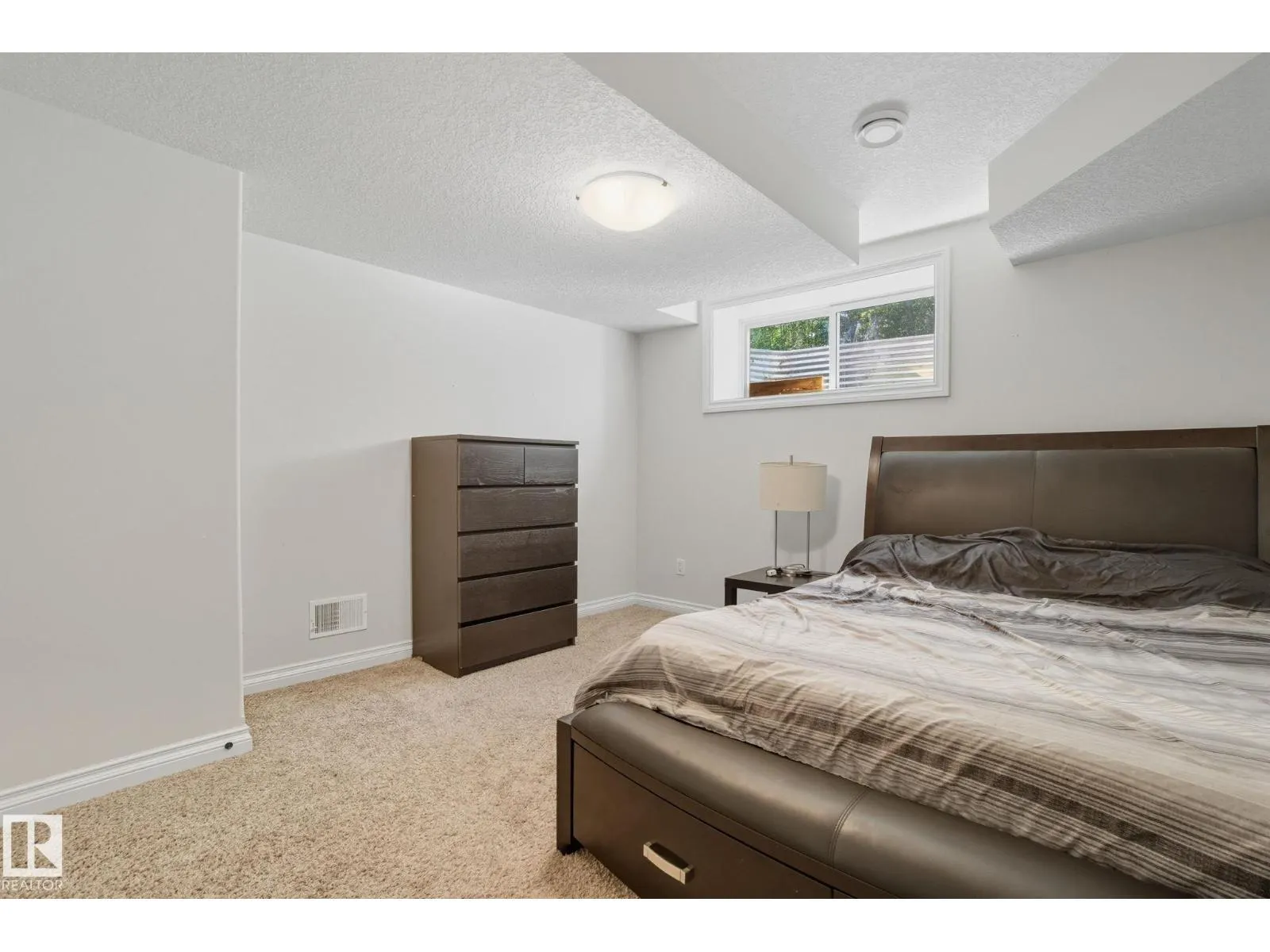 70 52228 RGE ROAD 30