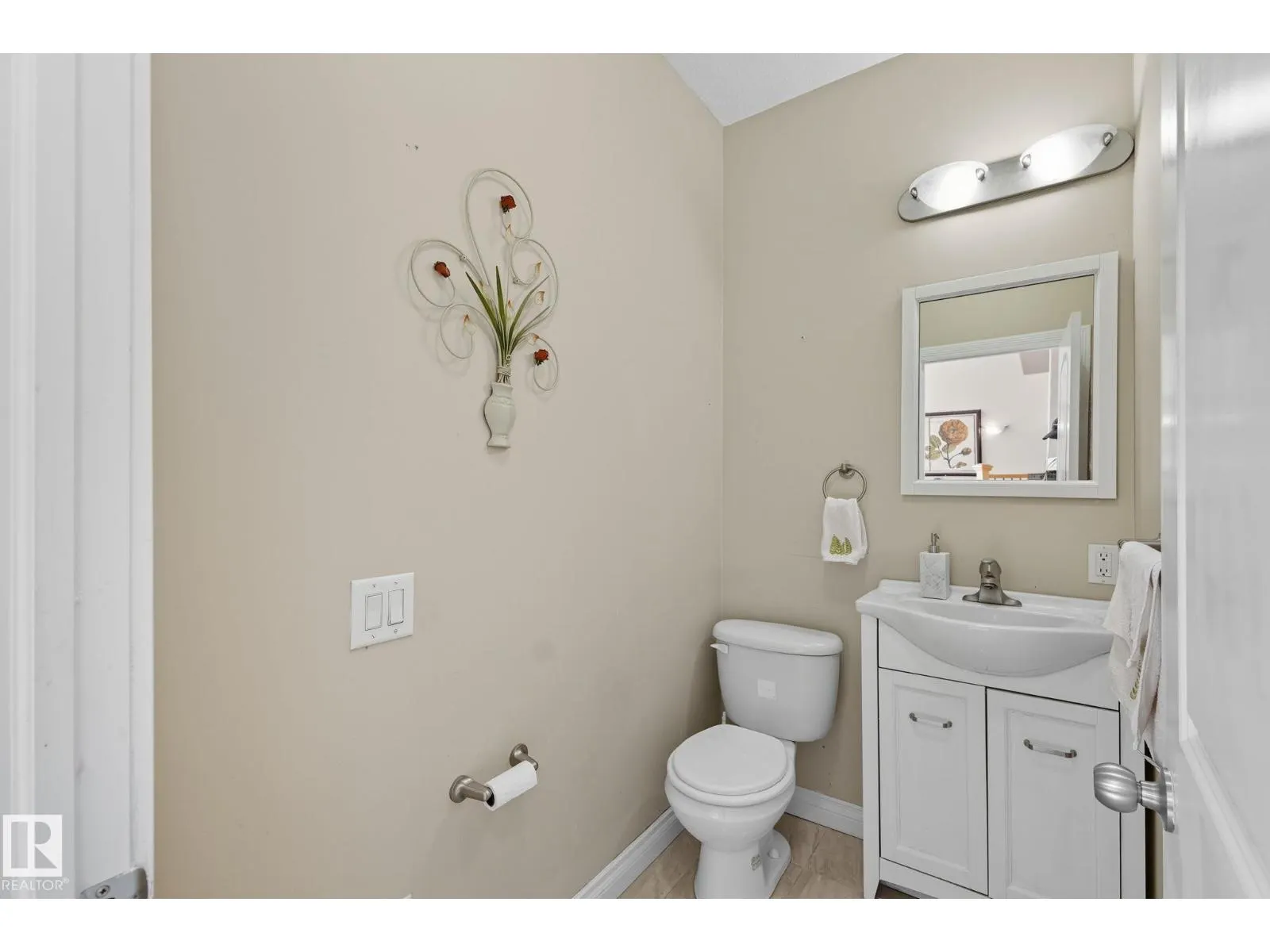 6026 164A AV NW