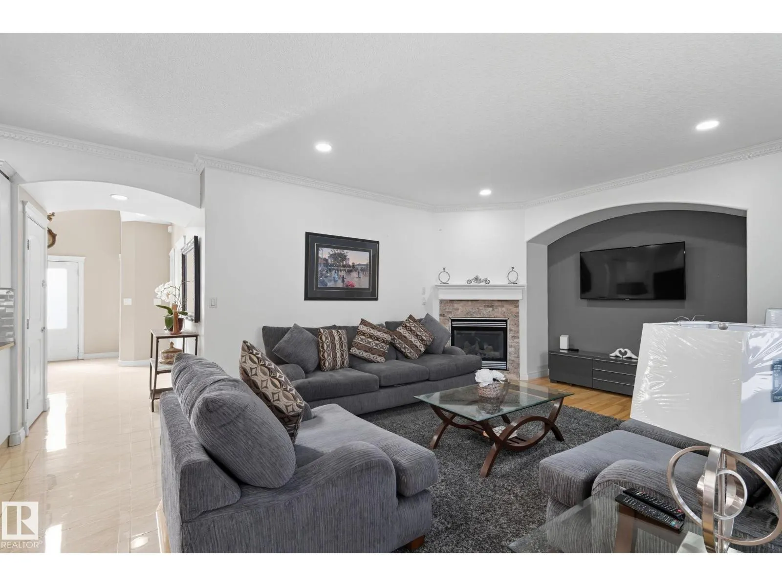 6026 164A AV NW