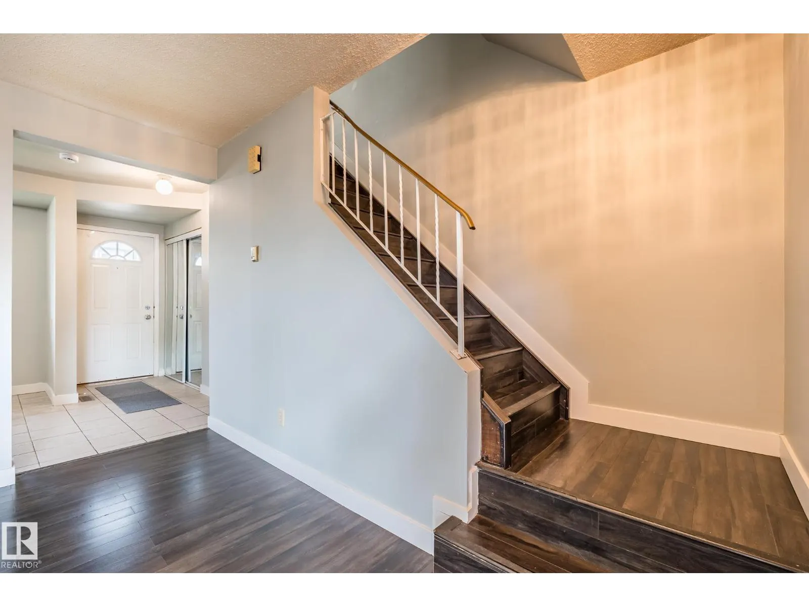 1691 Lakewood Road South NW NW