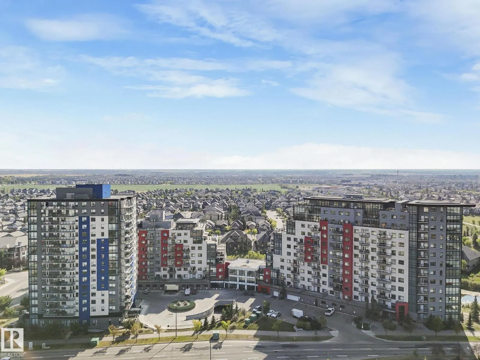 #416 5151 WINDERMERE BV SW