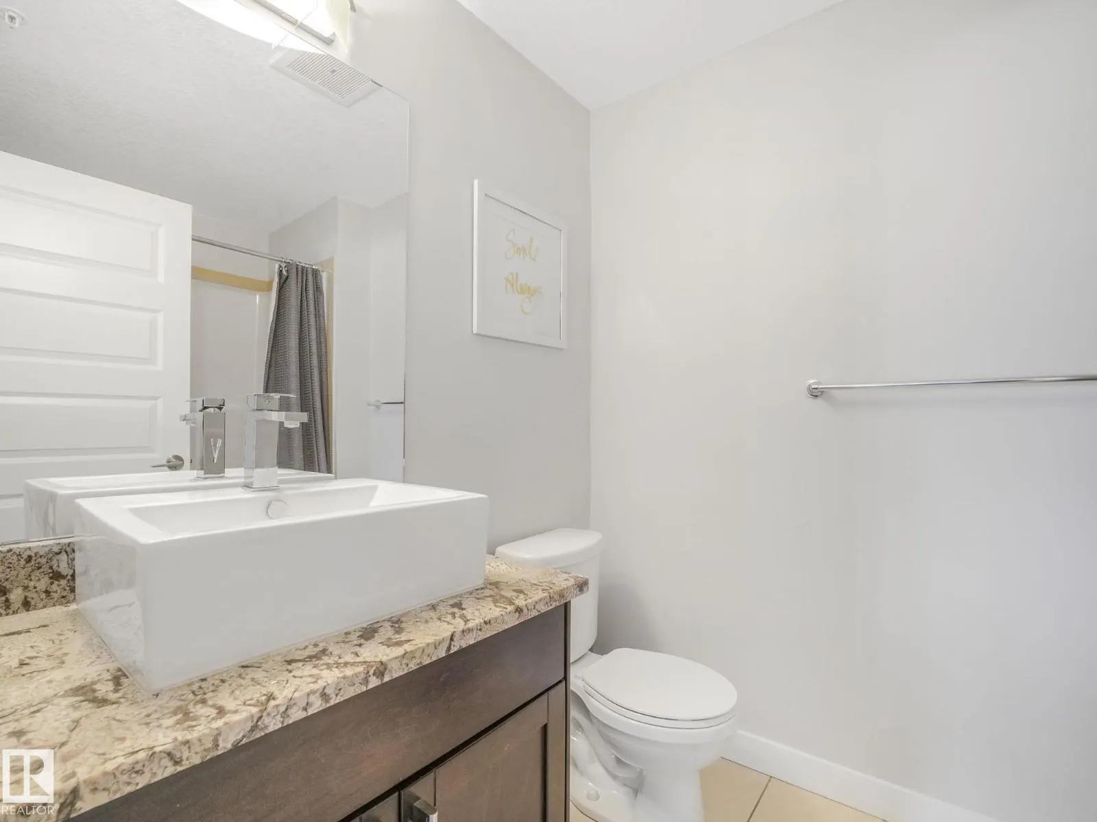 #416 5151 WINDERMERE BV SW
