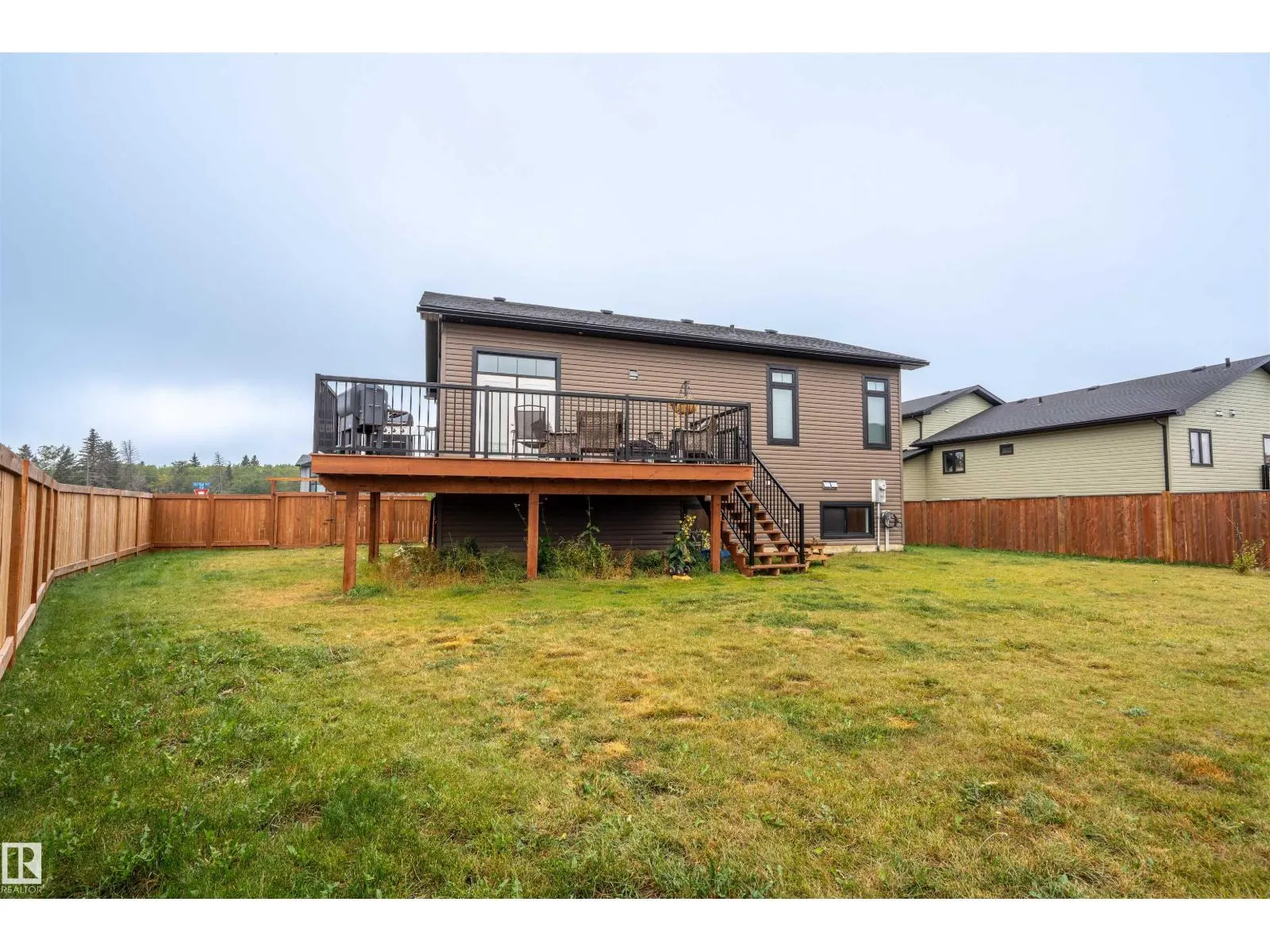 1721 Crestview WY