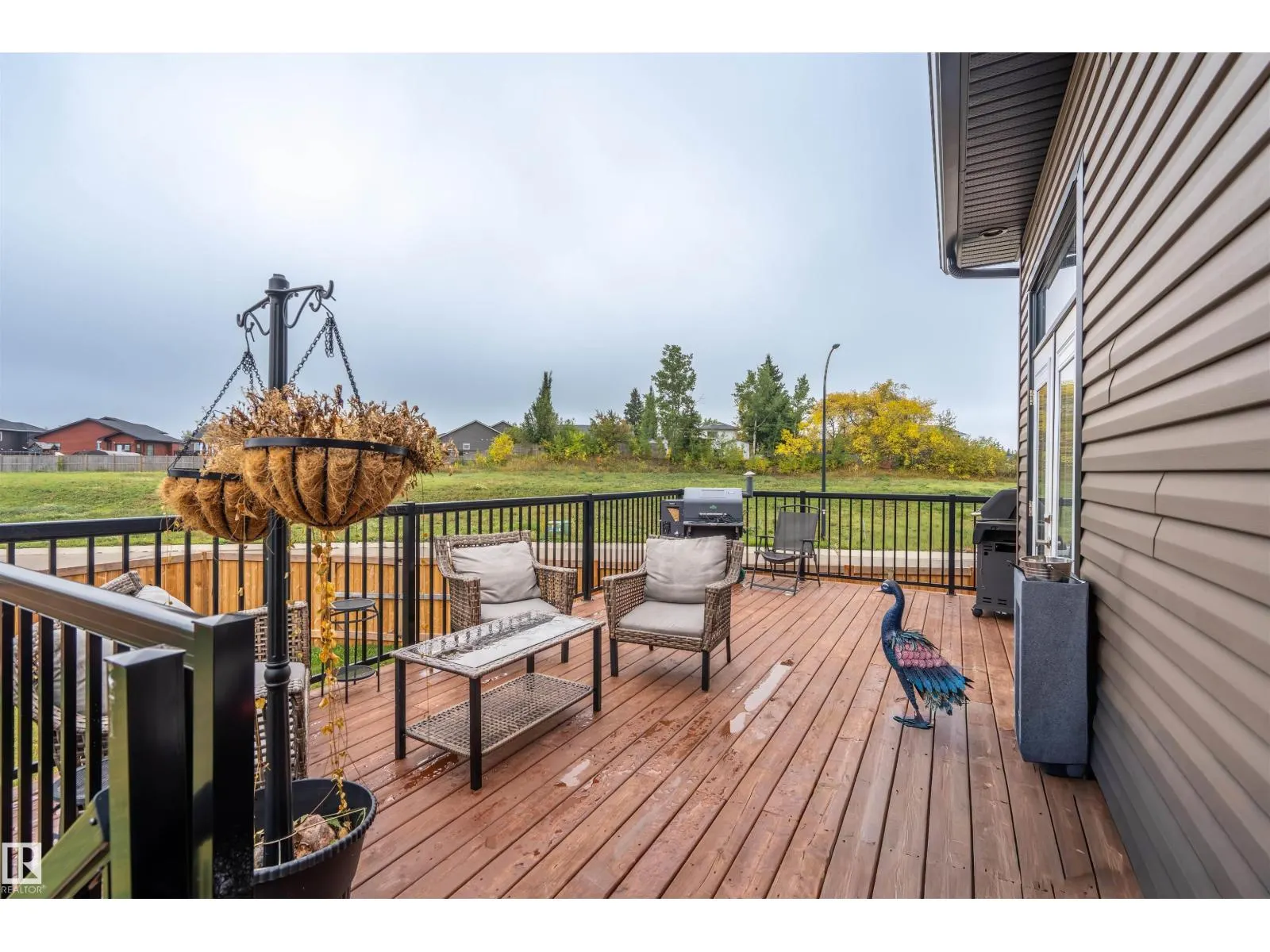 1721 Crestview WY