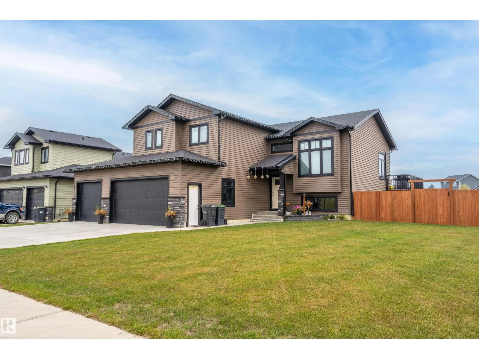 1721 Crestview WY