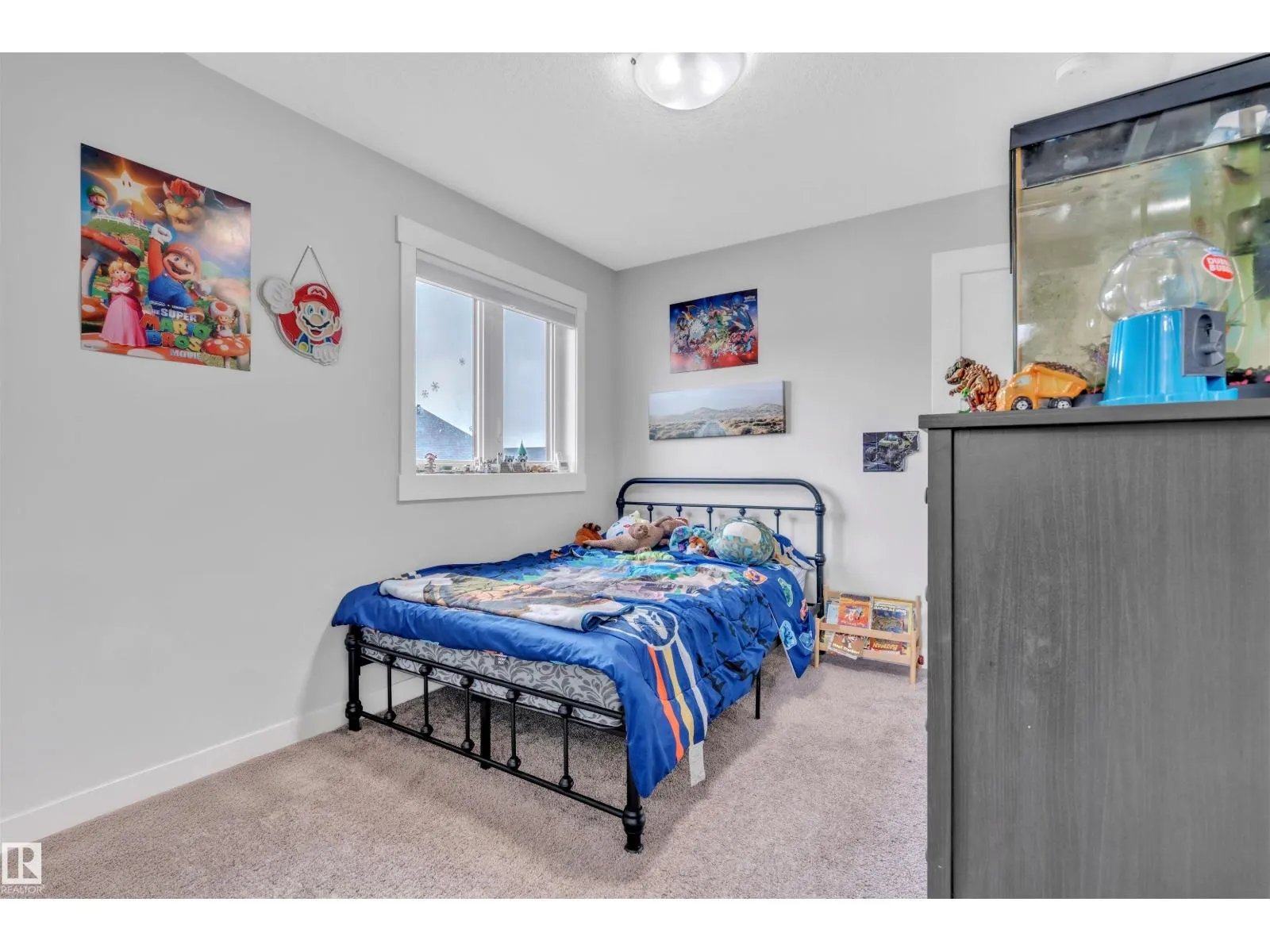 1721 Crestview WY