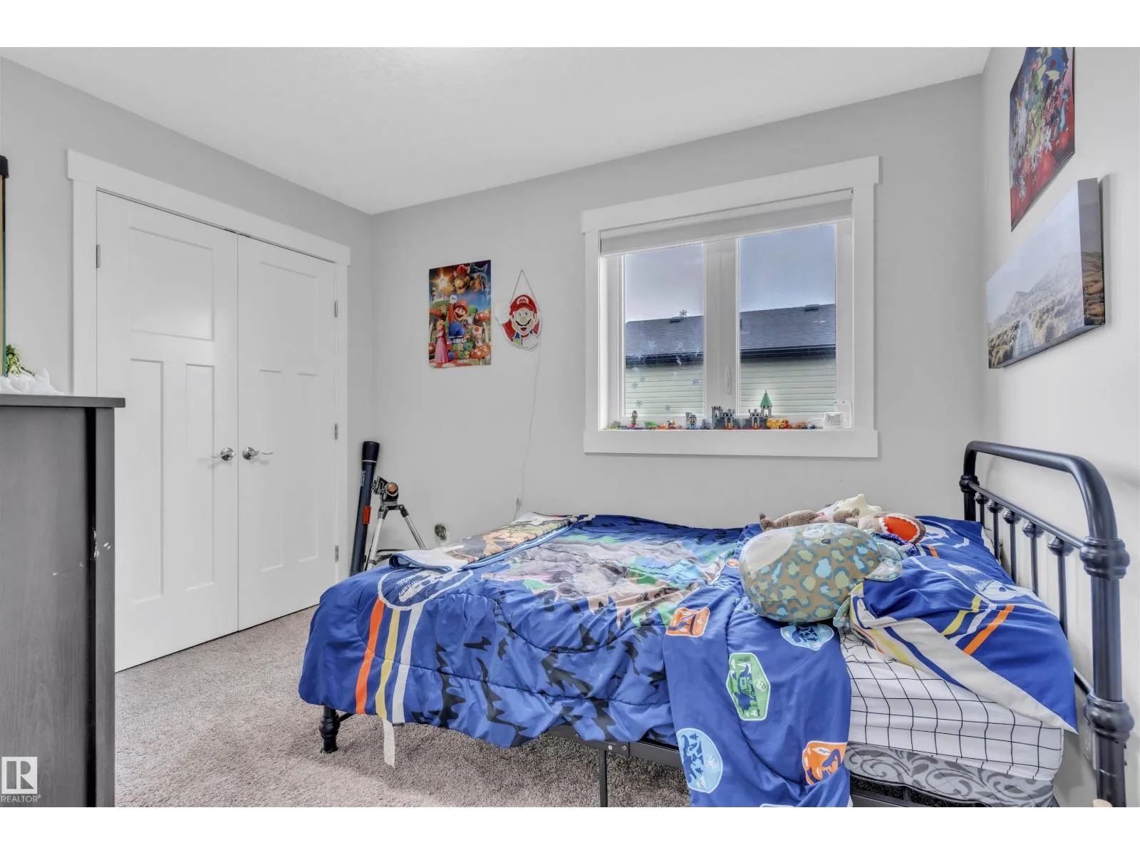 1721 Crestview WY