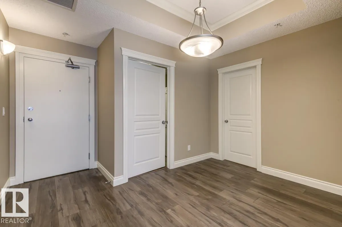 #104 10232 115 ST NW