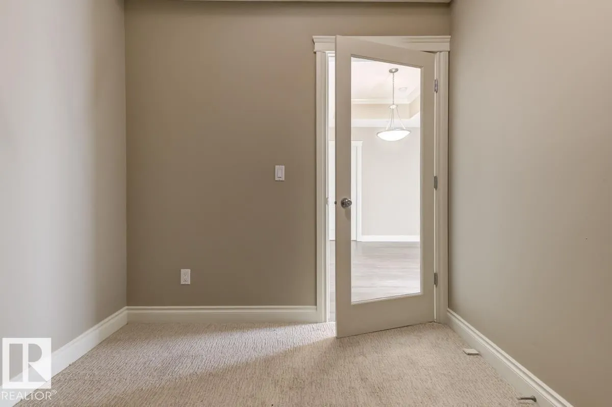 #104 10232 115 ST NW